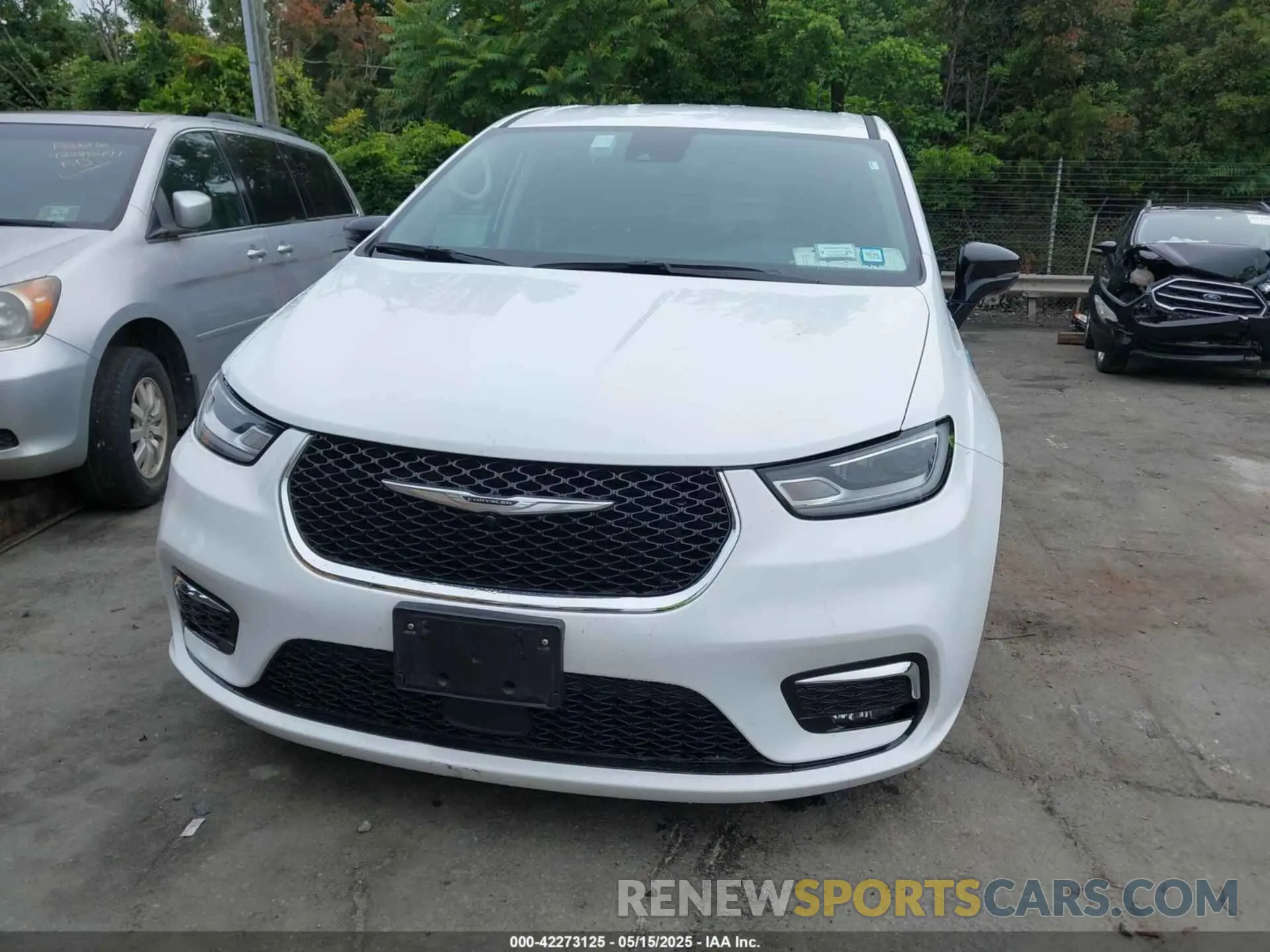11 fotografías del automóvil dañado 2C4RC1S78RR150309 CHRYSLER PACIFICA HYBRID 2024