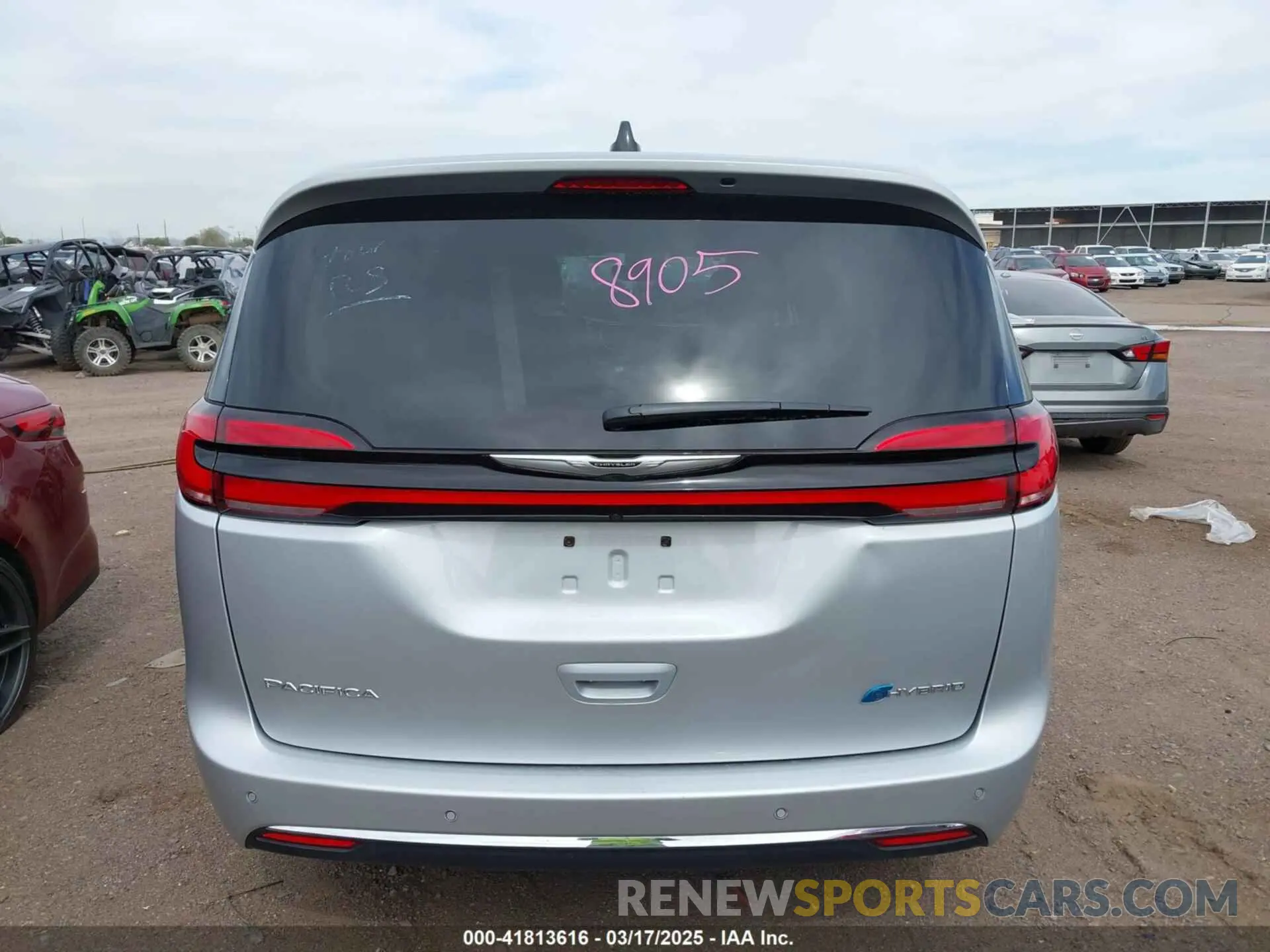 15 fotografías del automóvil dañado 2C4RC1S78RR188462 CHRYSLER PACIFICA HYBRID 2024
