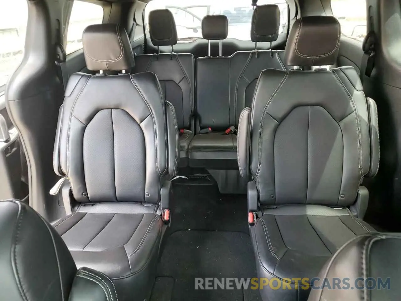 10 fotografías del automóvil dañado 2C4RC1BG6SR516936 CHRYSLER PACIFICA S 2025