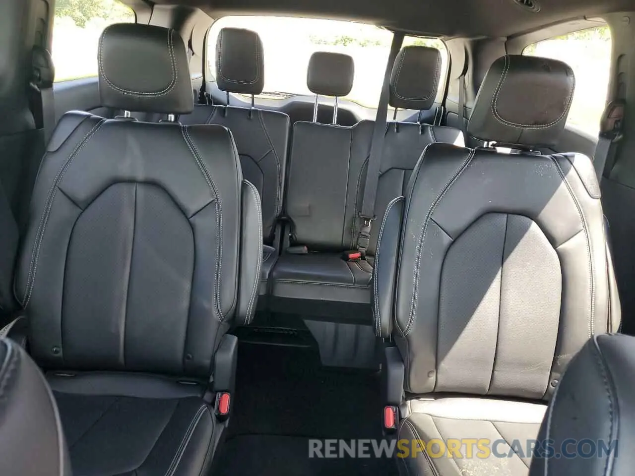 10 fotografías del automóvil dañado 2C4RC1BG6SR540718 CHRYSLER PACIFICA S 2025