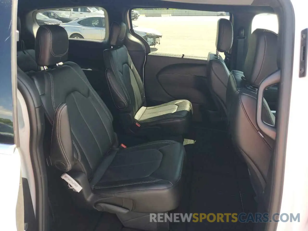 11 fotografías del automóvil dañado 2C4RC1BG6SR540718 CHRYSLER PACIFICA S 2025