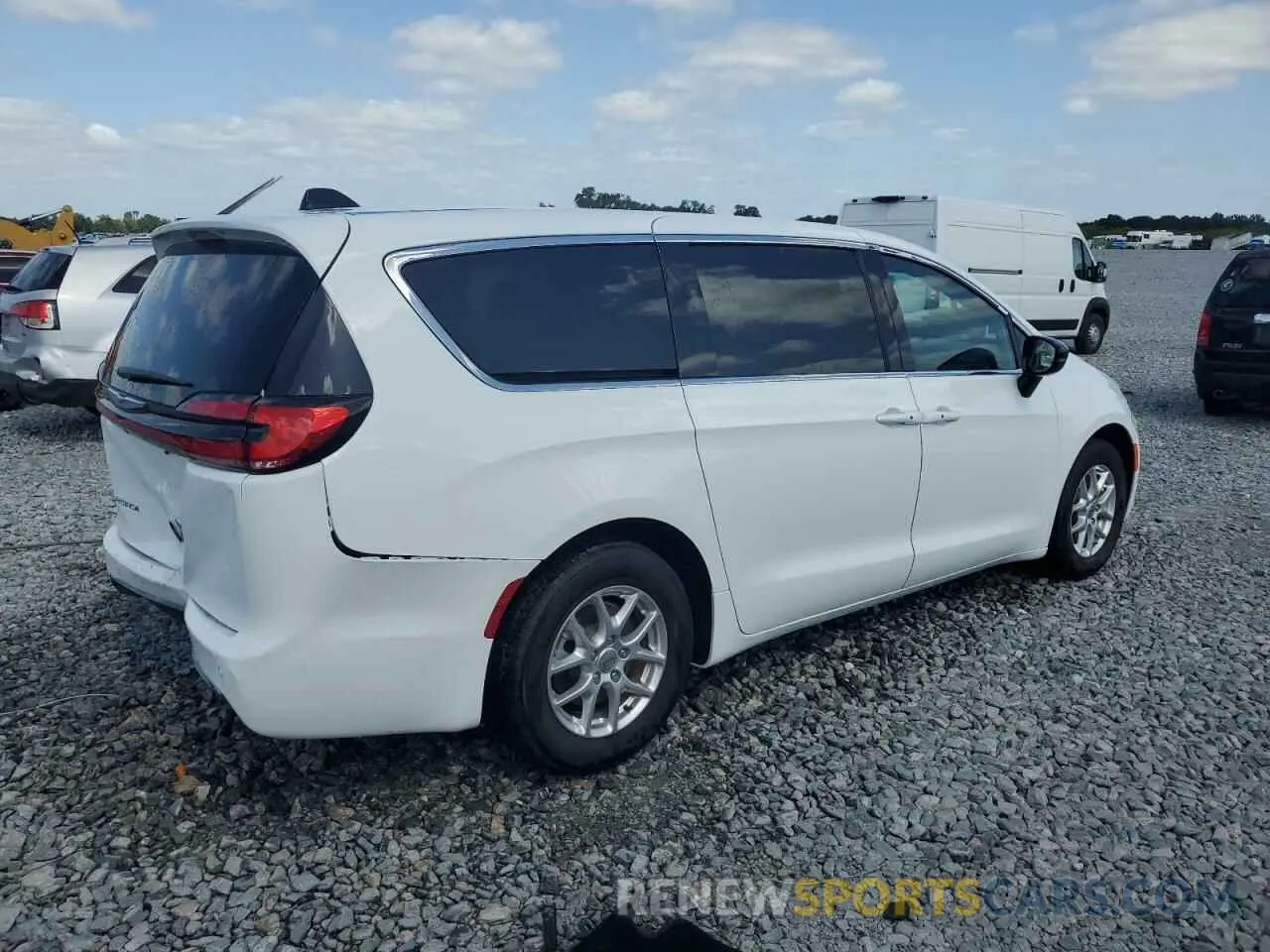 3 fotografías del automóvil dañado 2C4RC1BG7SR509008 CHRYSLER PACIFICA S 2025