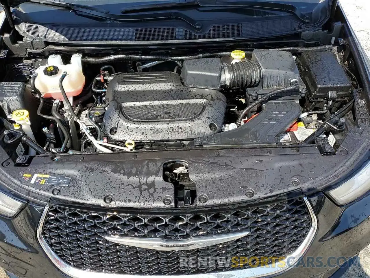 12 fotografías del automóvil dañado 2C4RC1BGXSR506815 CHRYSLER PACIFICA S 2025