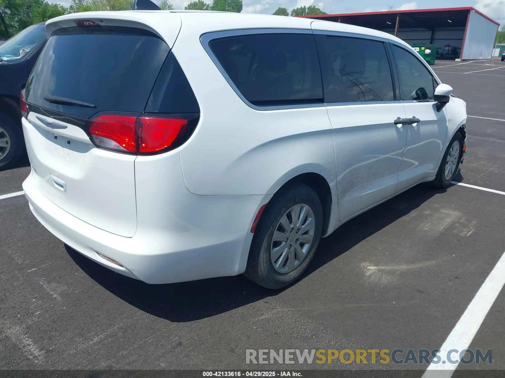 4 fotografías del automóvil dañado 2C4RC1AG4LR102783 CHRYSLER VOYAGER 2020