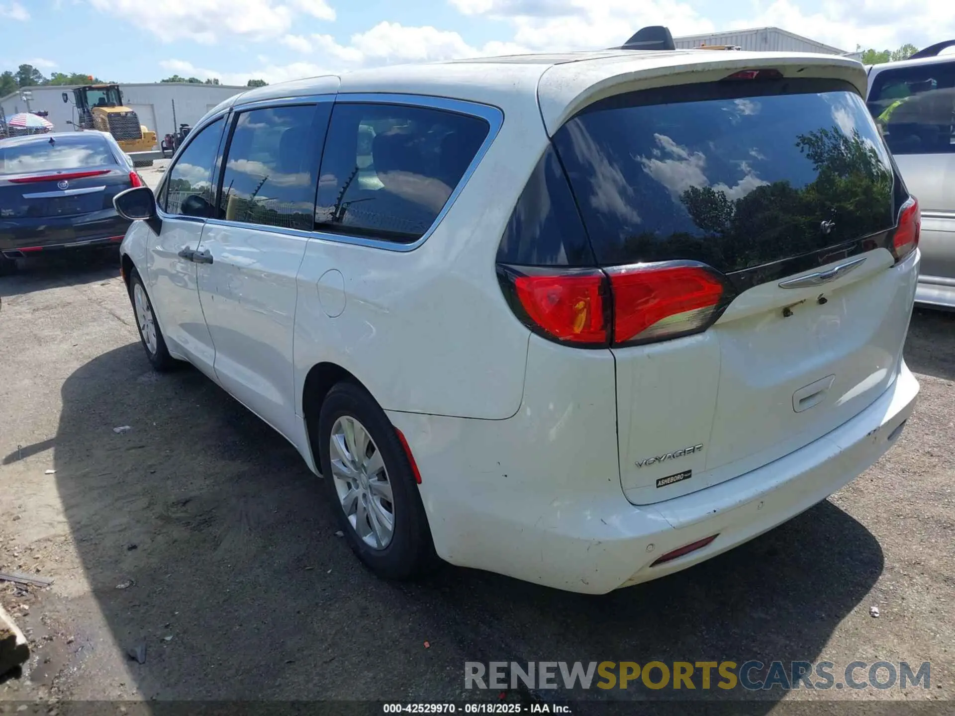 3 fotografías del automóvil dañado 2C4RC1AG4LR105067 CHRYSLER VOYAGER 2020