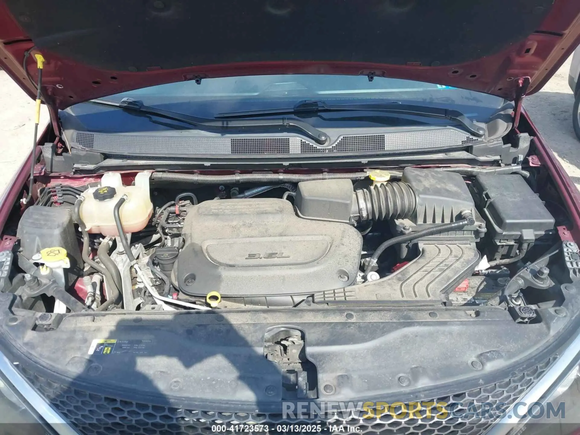 10 fotografías del automóvil dañado 2C4RC1DG1LR182281 CHRYSLER VOYAGER 2020