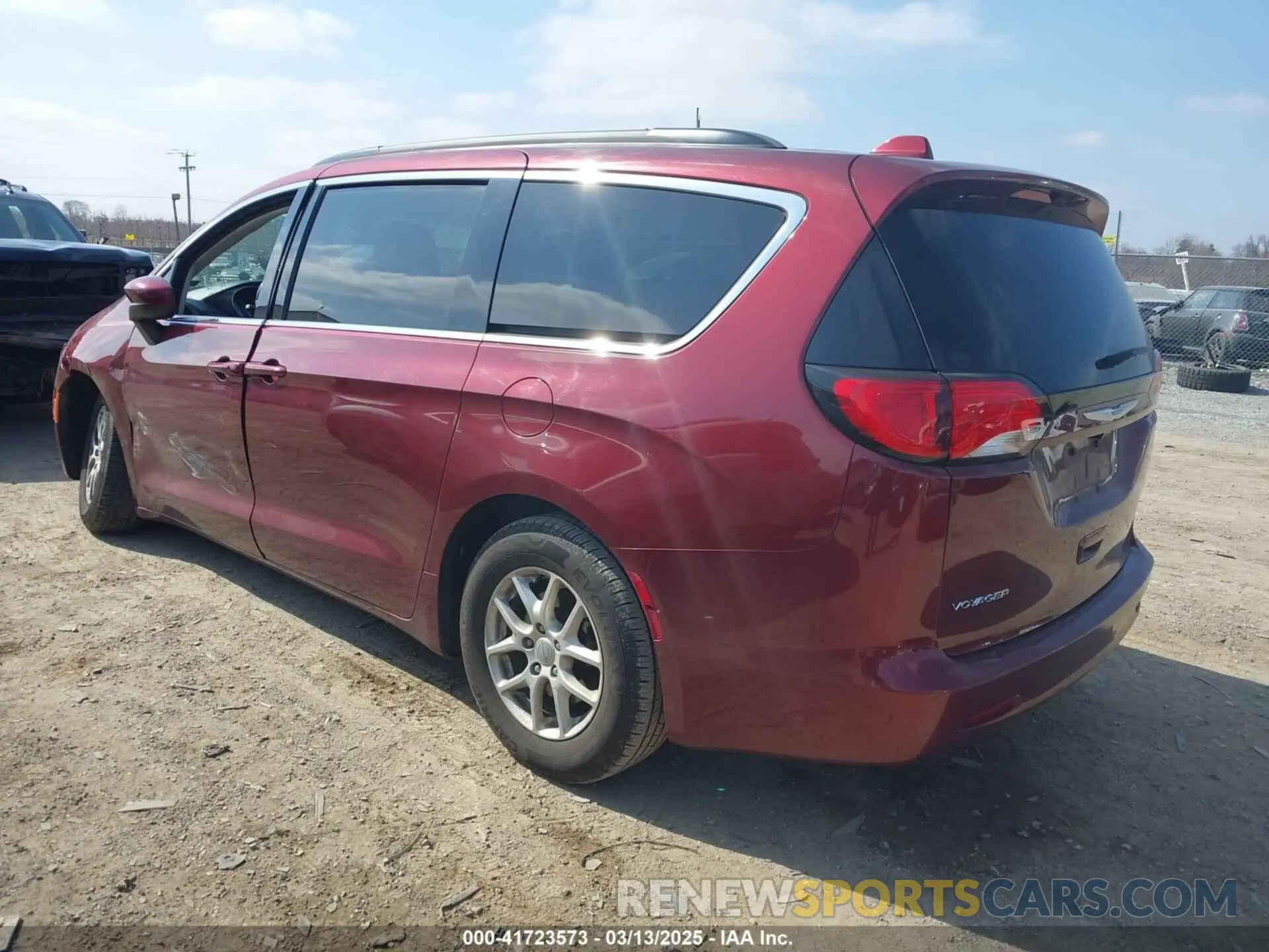 3 fotografías del automóvil dañado 2C4RC1DG1LR182281 CHRYSLER VOYAGER 2020