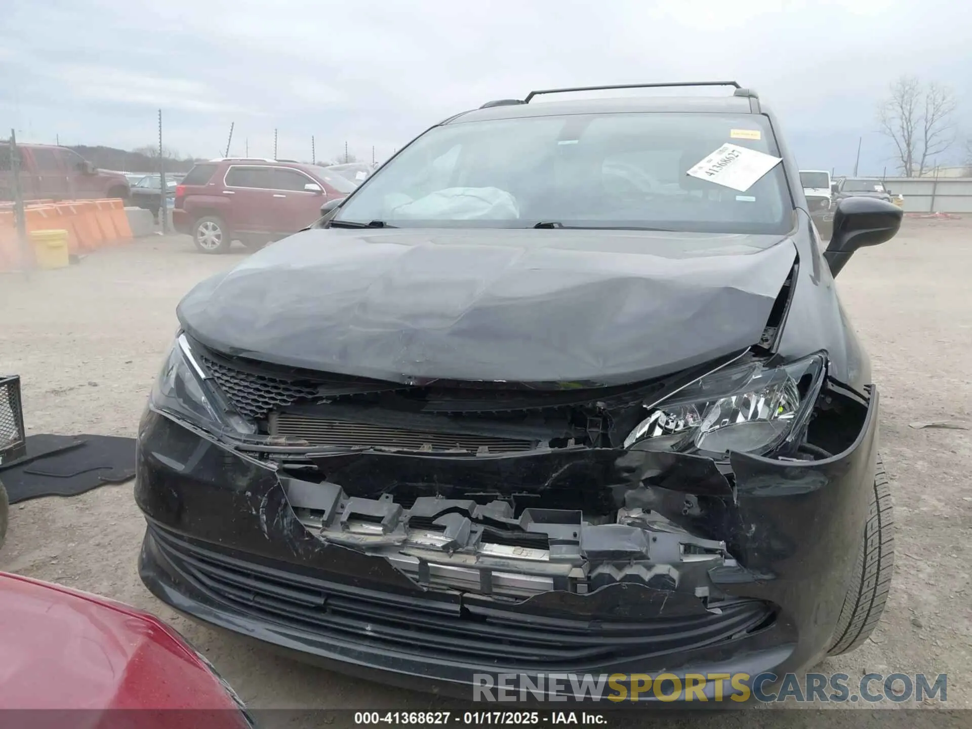 12 fotografías del automóvil dañado 2C4RC1DG1LR268531 CHRYSLER VOYAGER 2020