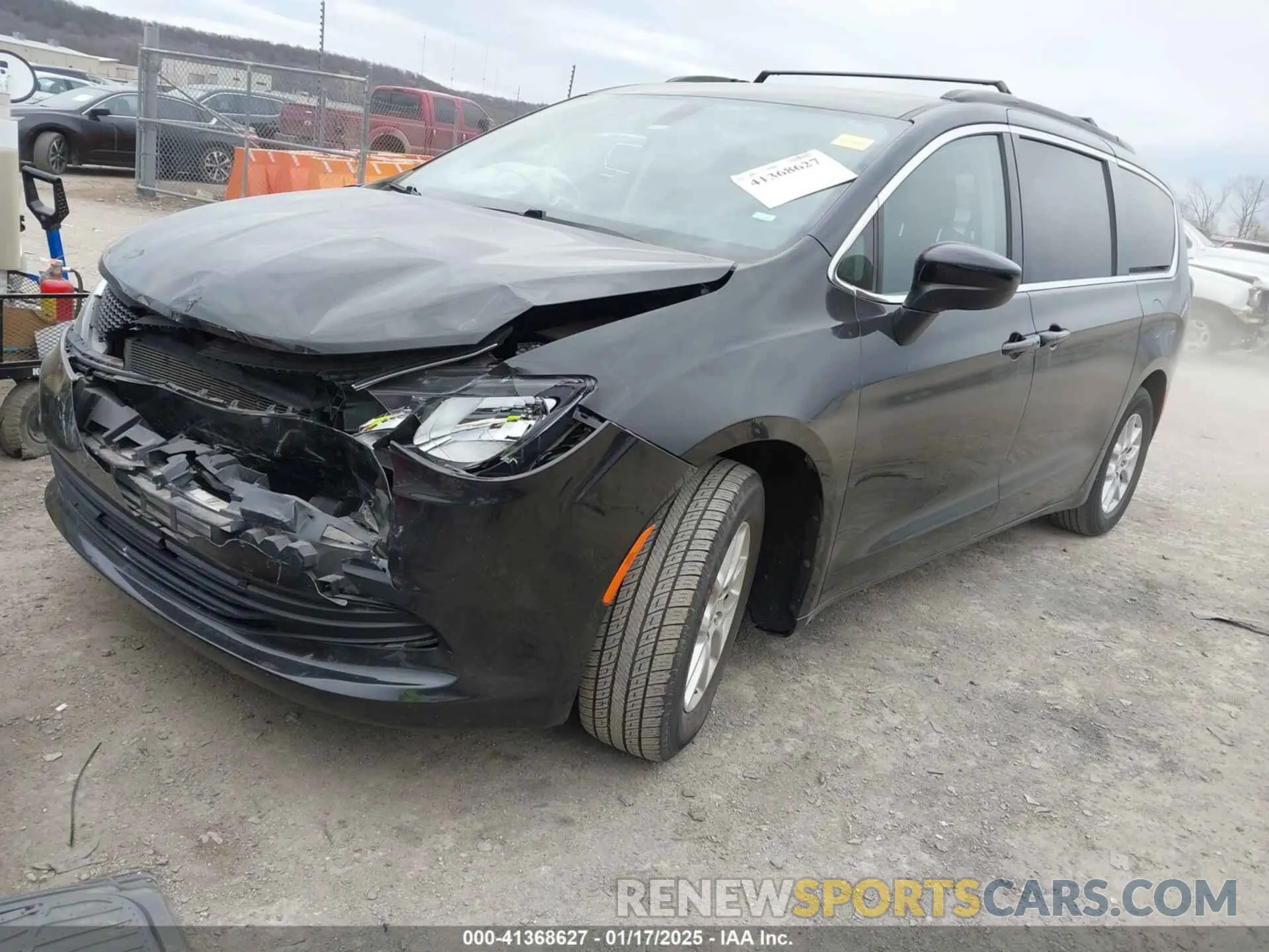 2 fotografías del automóvil dañado 2C4RC1DG1LR268531 CHRYSLER VOYAGER 2020