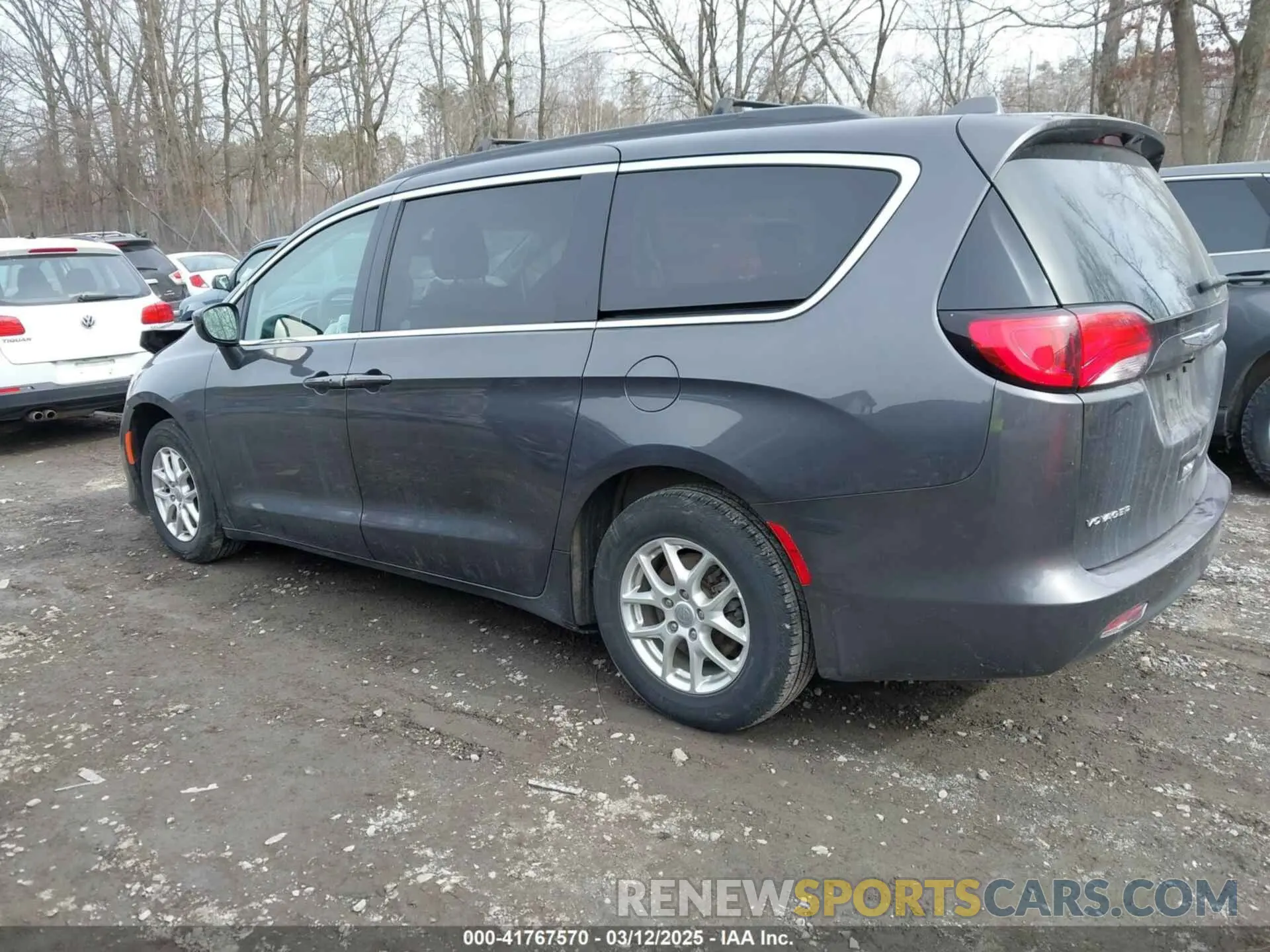 3 fotografías del automóvil dañado 2C4RC1DG2LR266058 CHRYSLER VOYAGER 2020