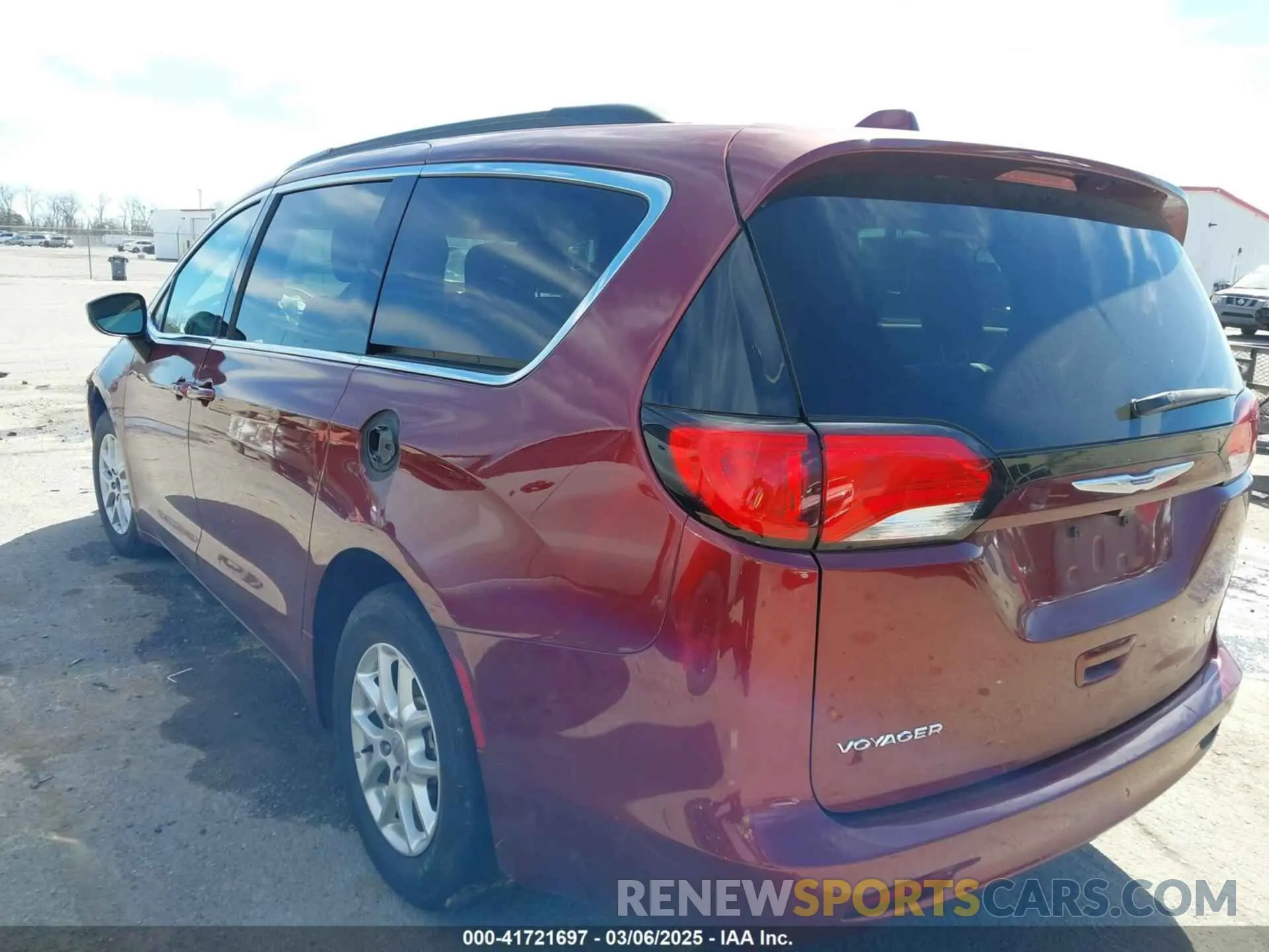 3 fotografías del automóvil dañado 2C4RC1DG3LR144552 CHRYSLER VOYAGER 2020