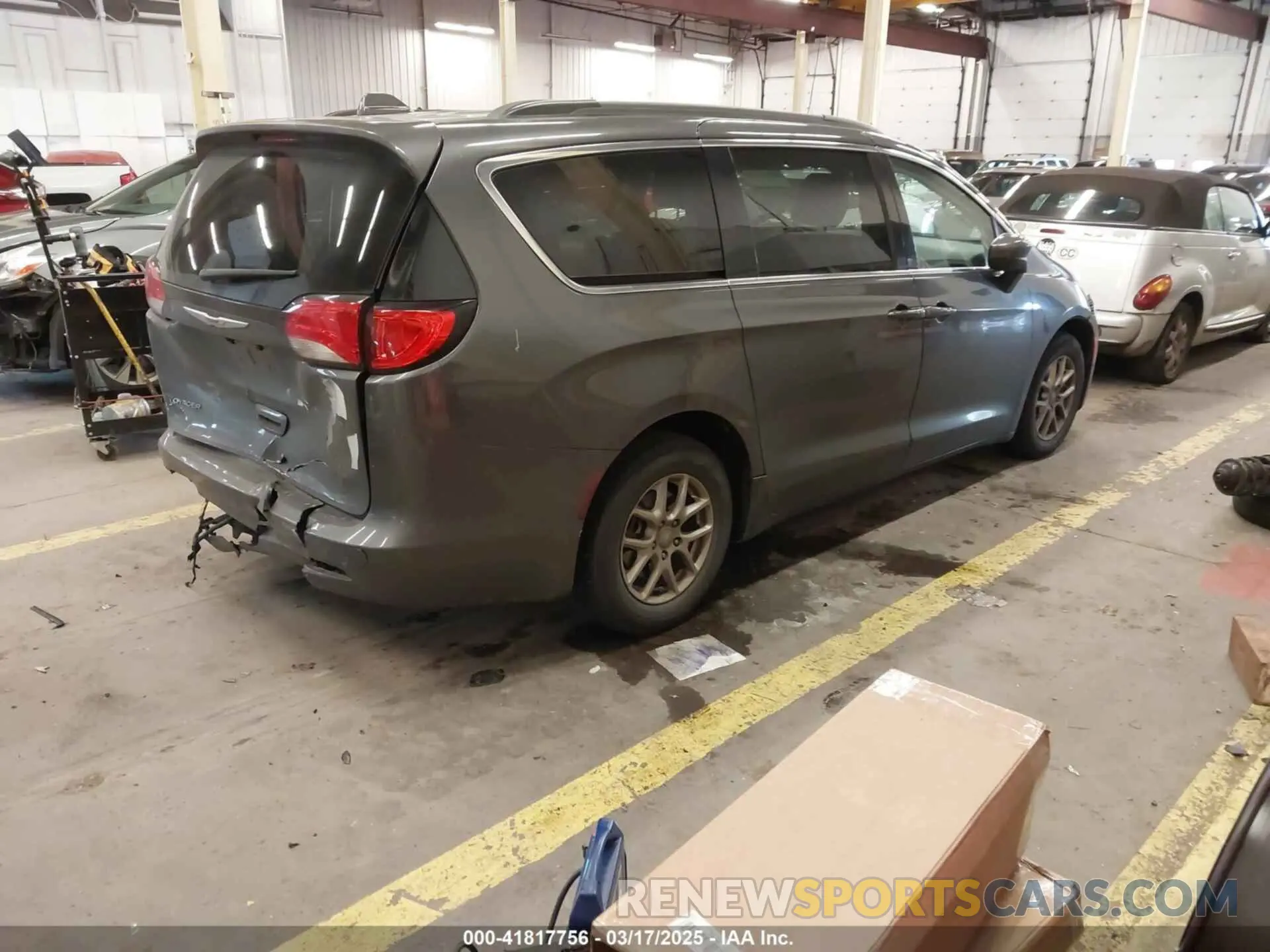 4 fotografías del automóvil dañado 2C4RC1DG3LR151663 CHRYSLER VOYAGER 2020