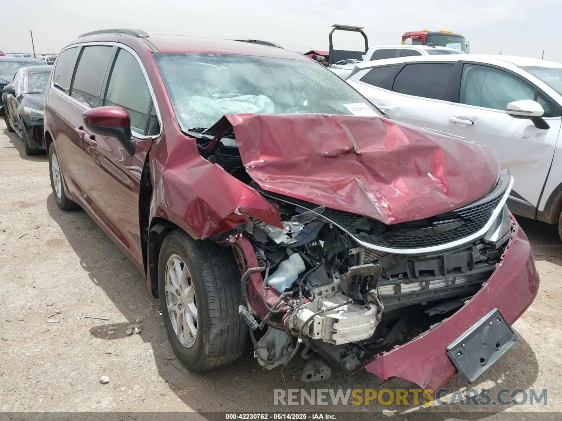 1 fotografías del automóvil dañado 2C4RC1DG4LR260889 CHRYSLER VOYAGER 2020