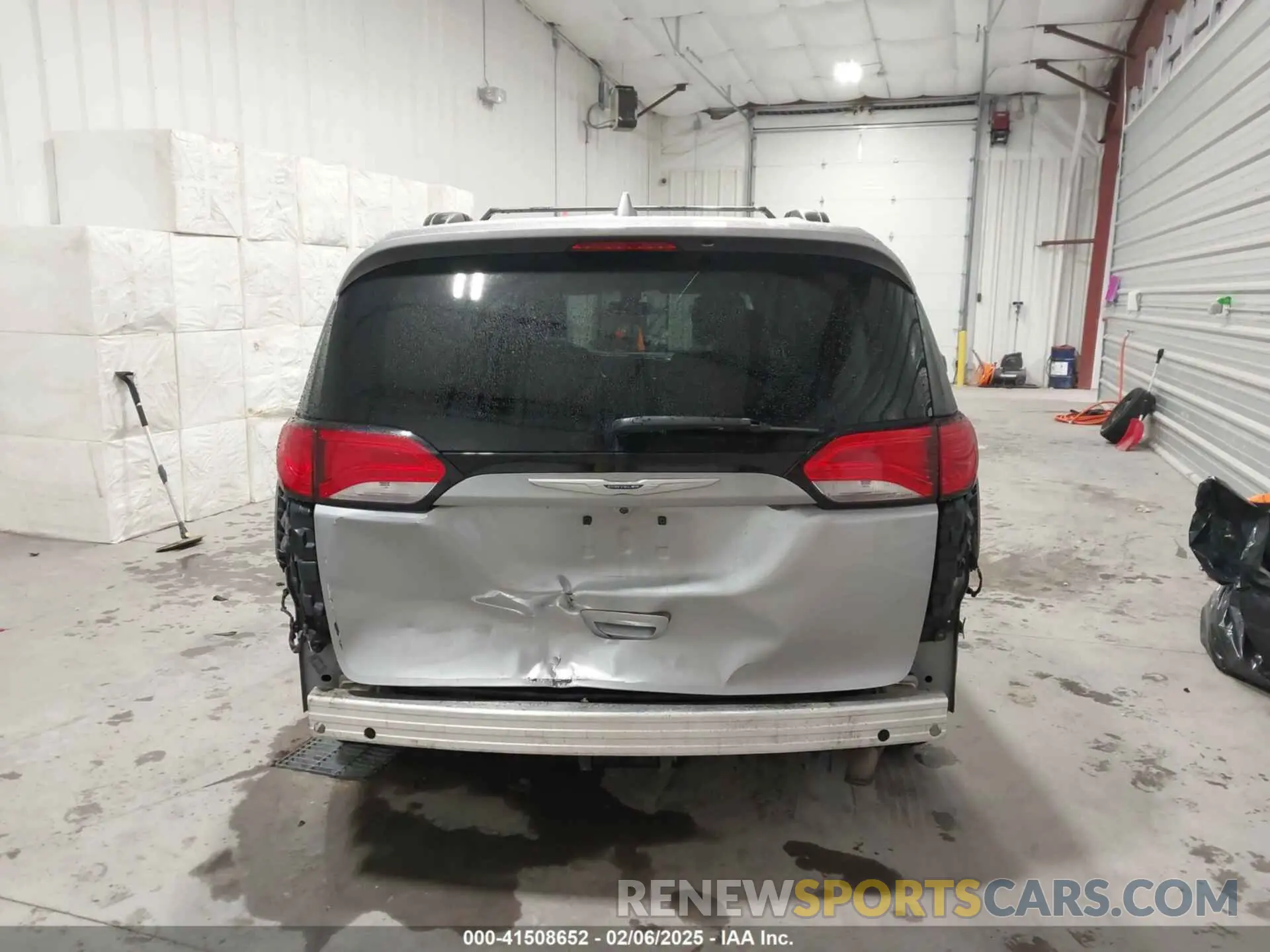 17 fotografías del automóvil dañado 2C4RC1DG5LR182249 CHRYSLER VOYAGER 2020