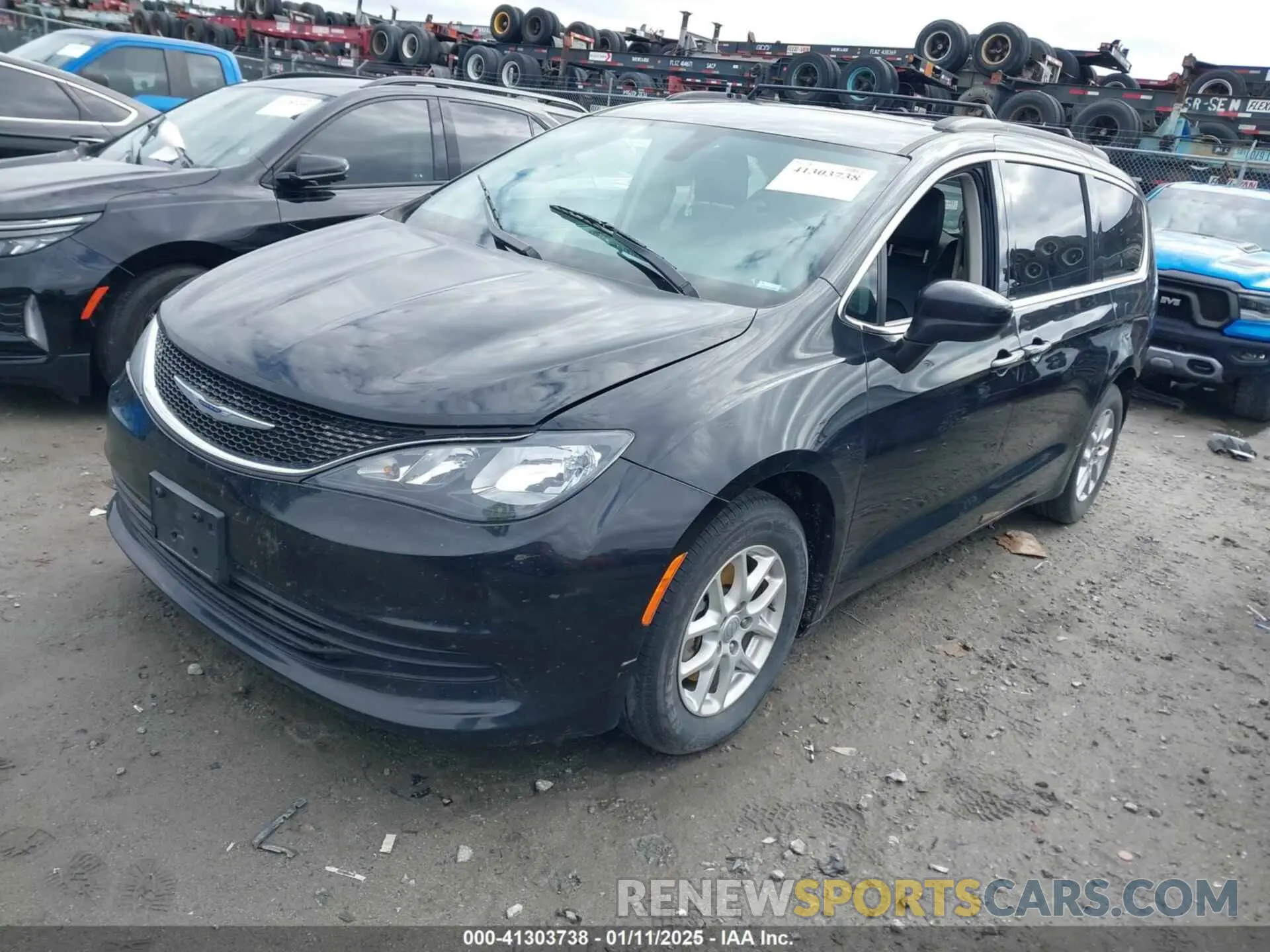2 fotografías del automóvil dañado 2C4RC1DG7LR176839 CHRYSLER VOYAGER 2020