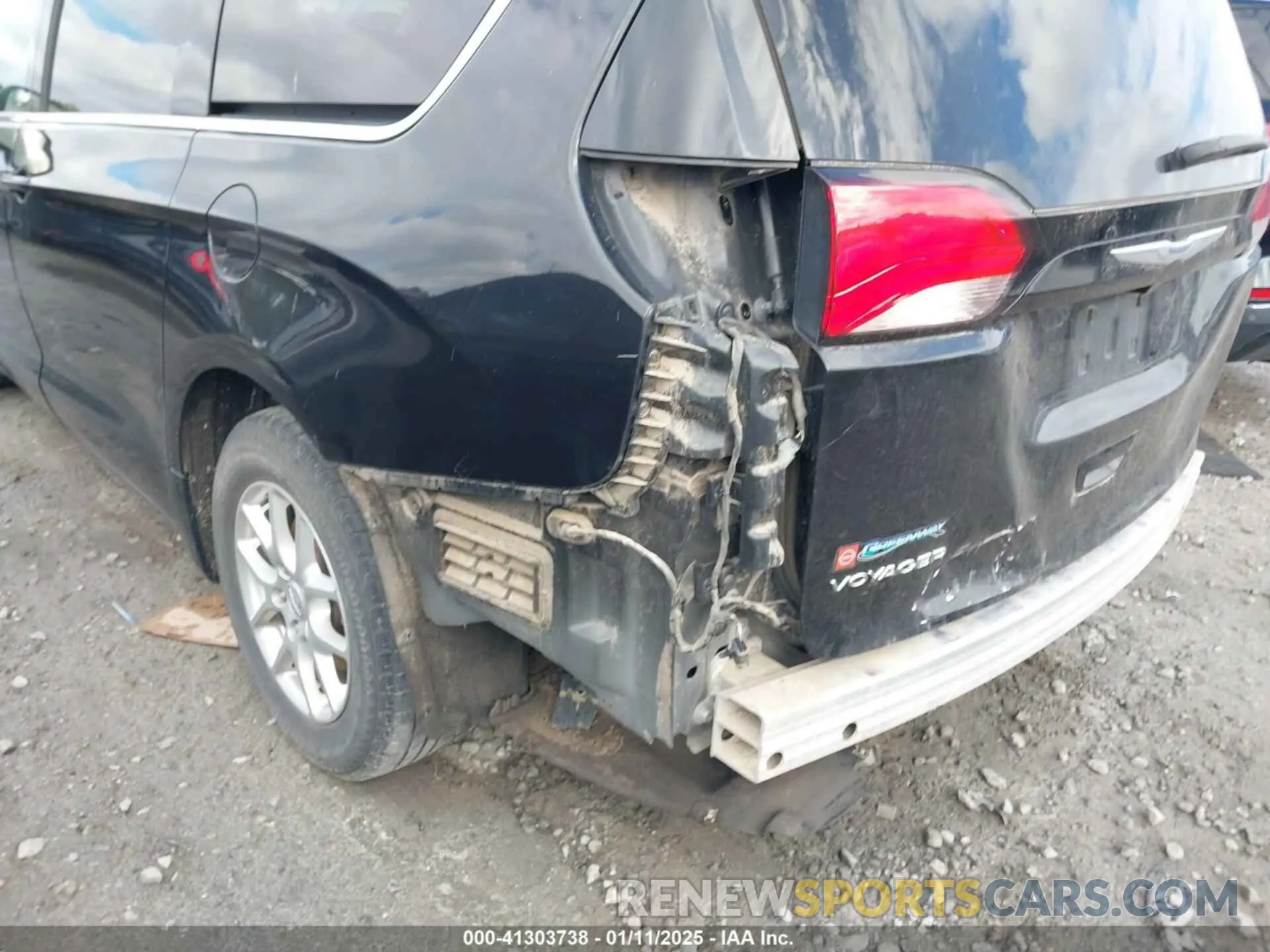 6 fotografías del automóvil dañado 2C4RC1DG7LR176839 CHRYSLER VOYAGER 2020