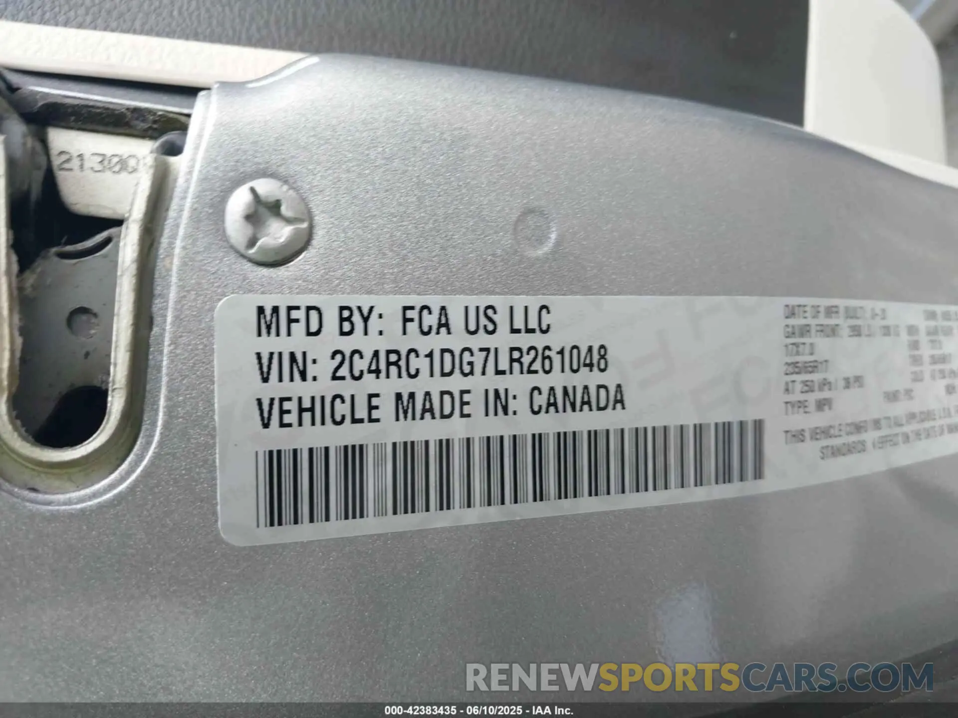 9 fotografías del automóvil dañado 2C4RC1DG7LR261048 CHRYSLER VOYAGER 2020