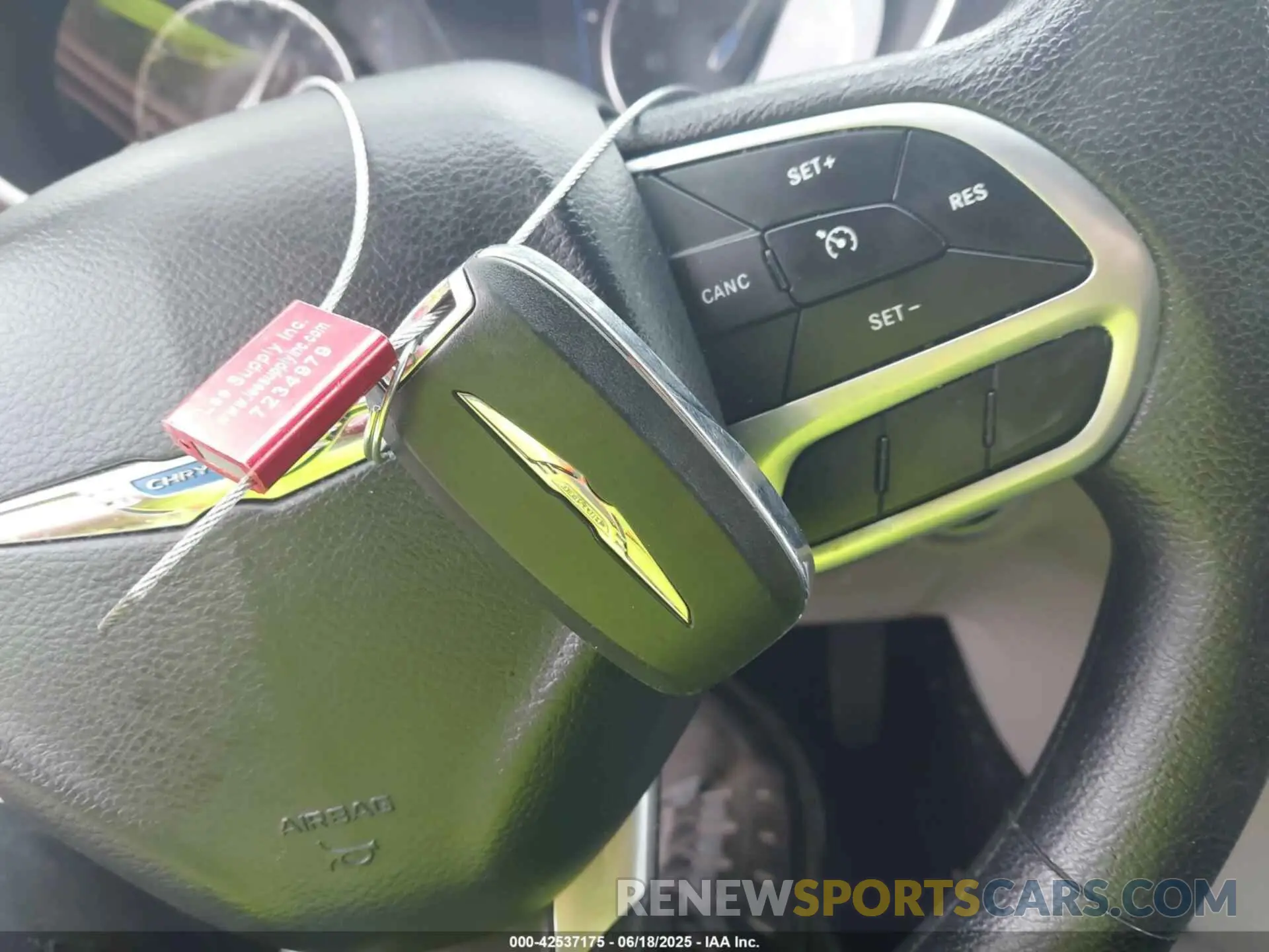 11 fotografías del automóvil dañado 2C4RC1DG8LR265030 CHRYSLER VOYAGER 2020