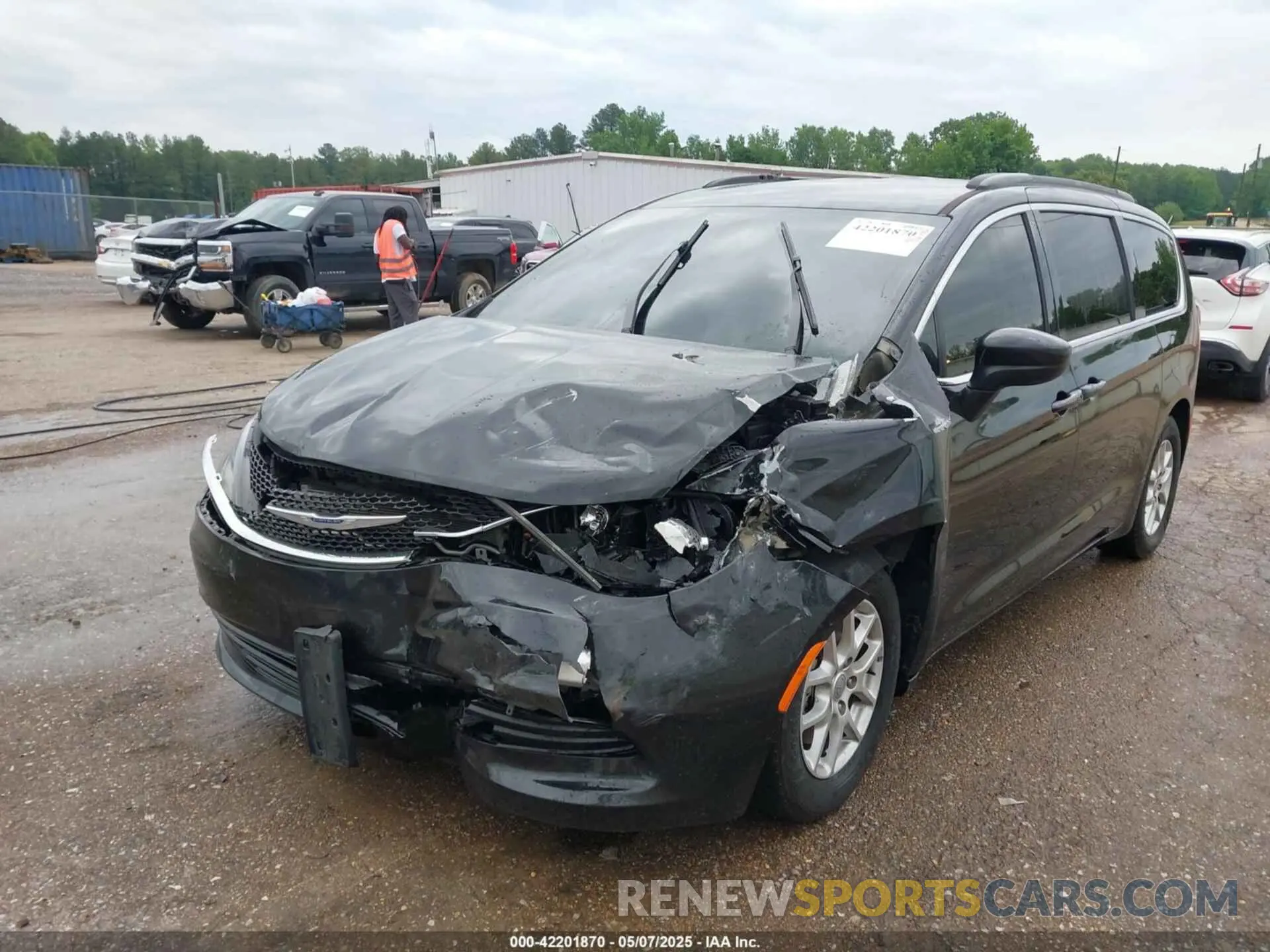 6 fotografías del automóvil dañado 2C4RC1DGXLR211860 CHRYSLER VOYAGER 2020