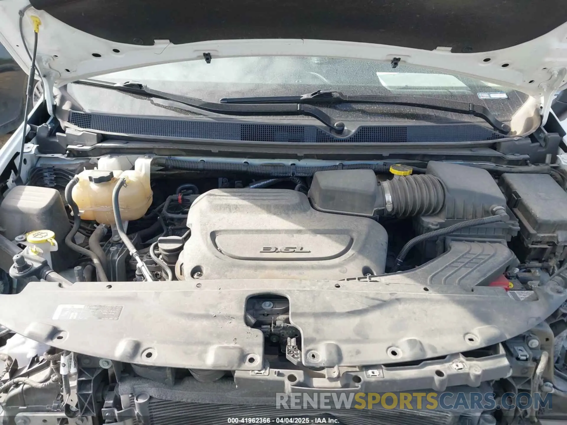 10 fotografías del automóvil dañado 2C4RC1CG0MR587275 CHRYSLER VOYAGER 2021