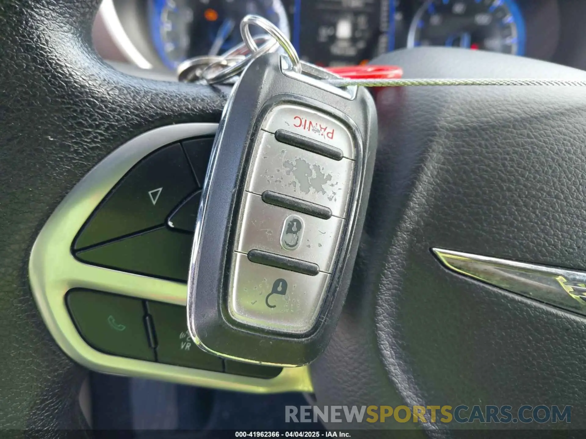 11 fotografías del automóvil dañado 2C4RC1CG0MR587275 CHRYSLER VOYAGER 2021