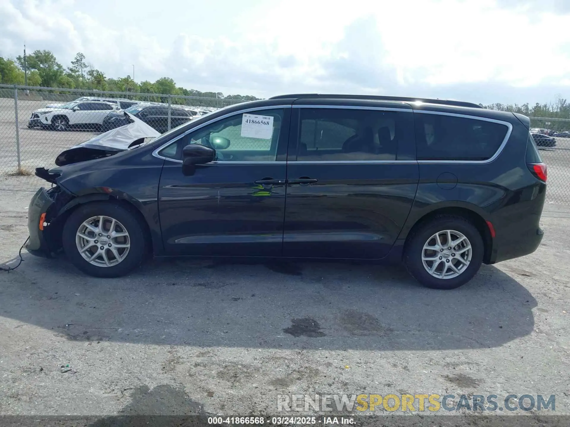 15 fotografías del automóvil dañado 2C4RC1DG1MR515709 CHRYSLER VOYAGER 2021