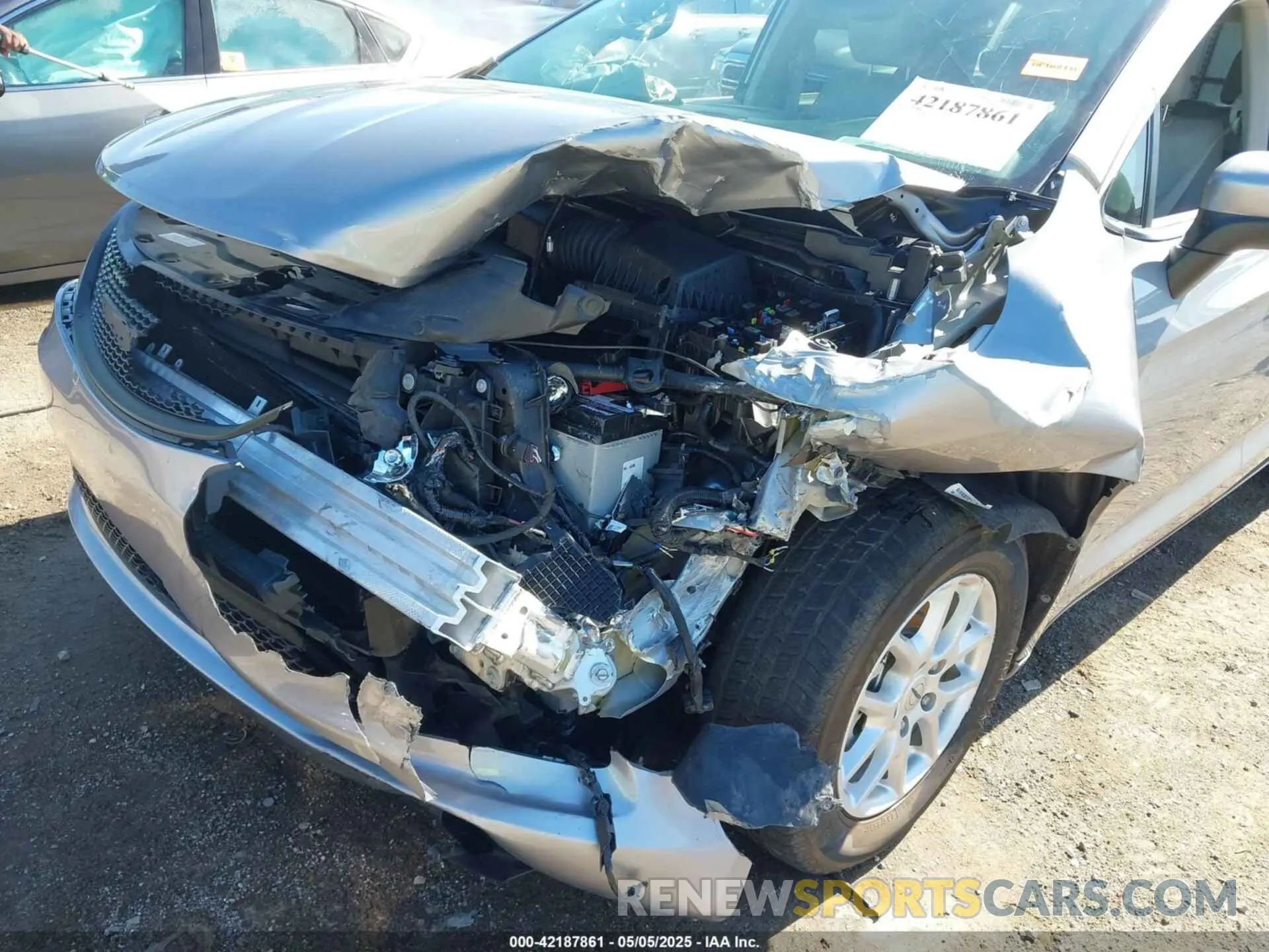 6 fotografías del automóvil dañado 2C4RC1DG4MR568260 CHRYSLER VOYAGER 2021