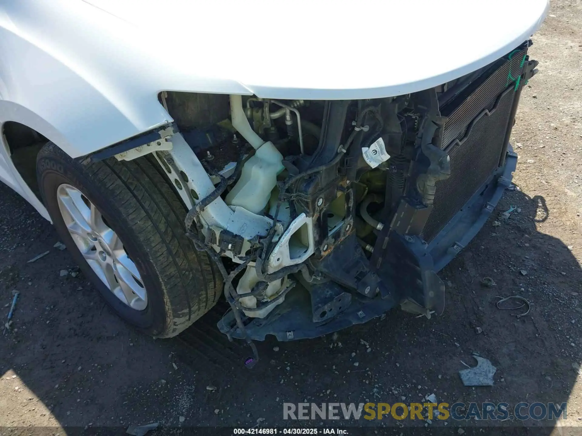 19 fotografías del automóvil dañado 2C4RC1DG6MR520596 CHRYSLER VOYAGER 2021