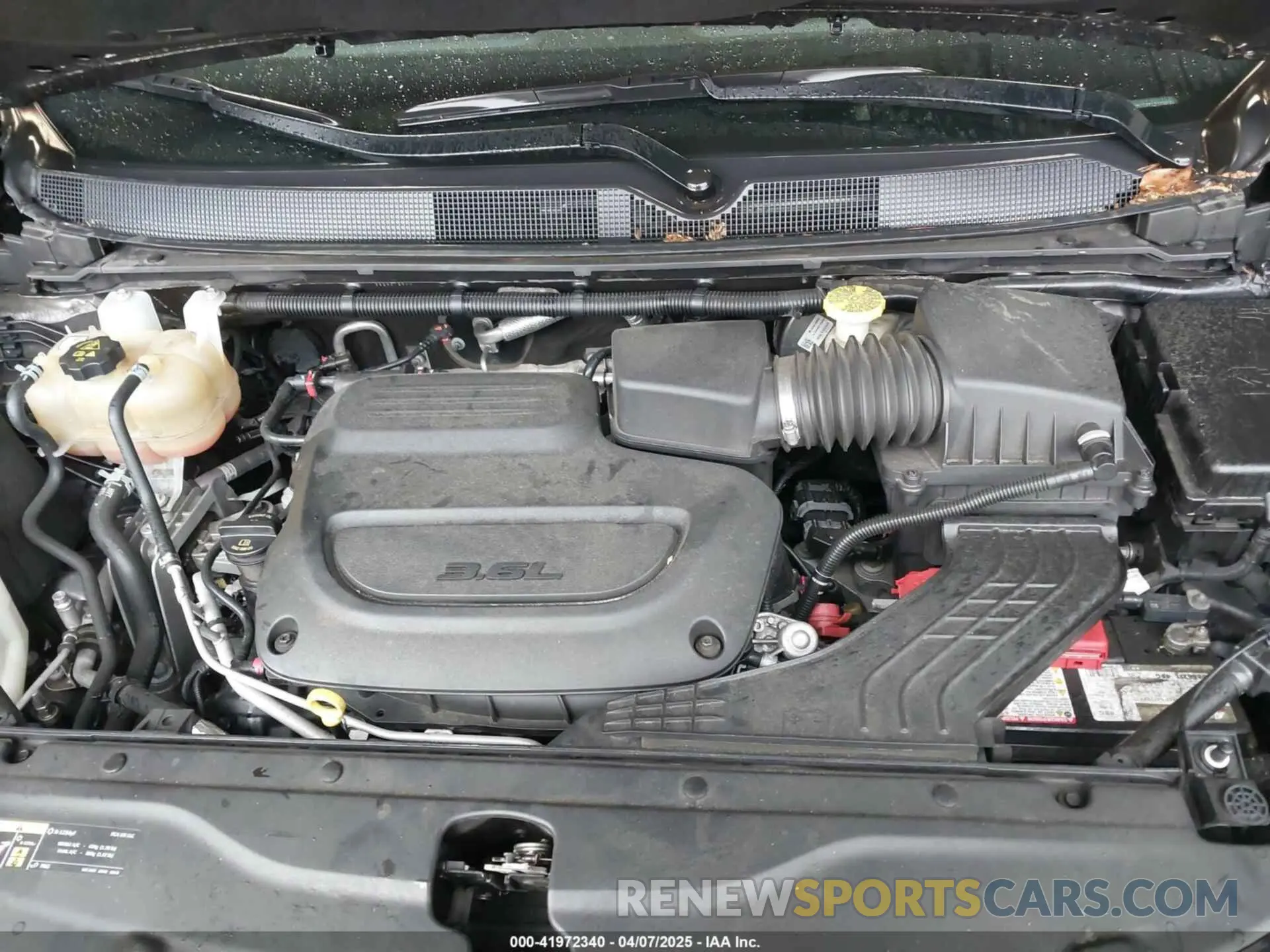 10 fotografías del automóvil dañado 2C4RC1DG6MR547412 CHRYSLER VOYAGER 2021