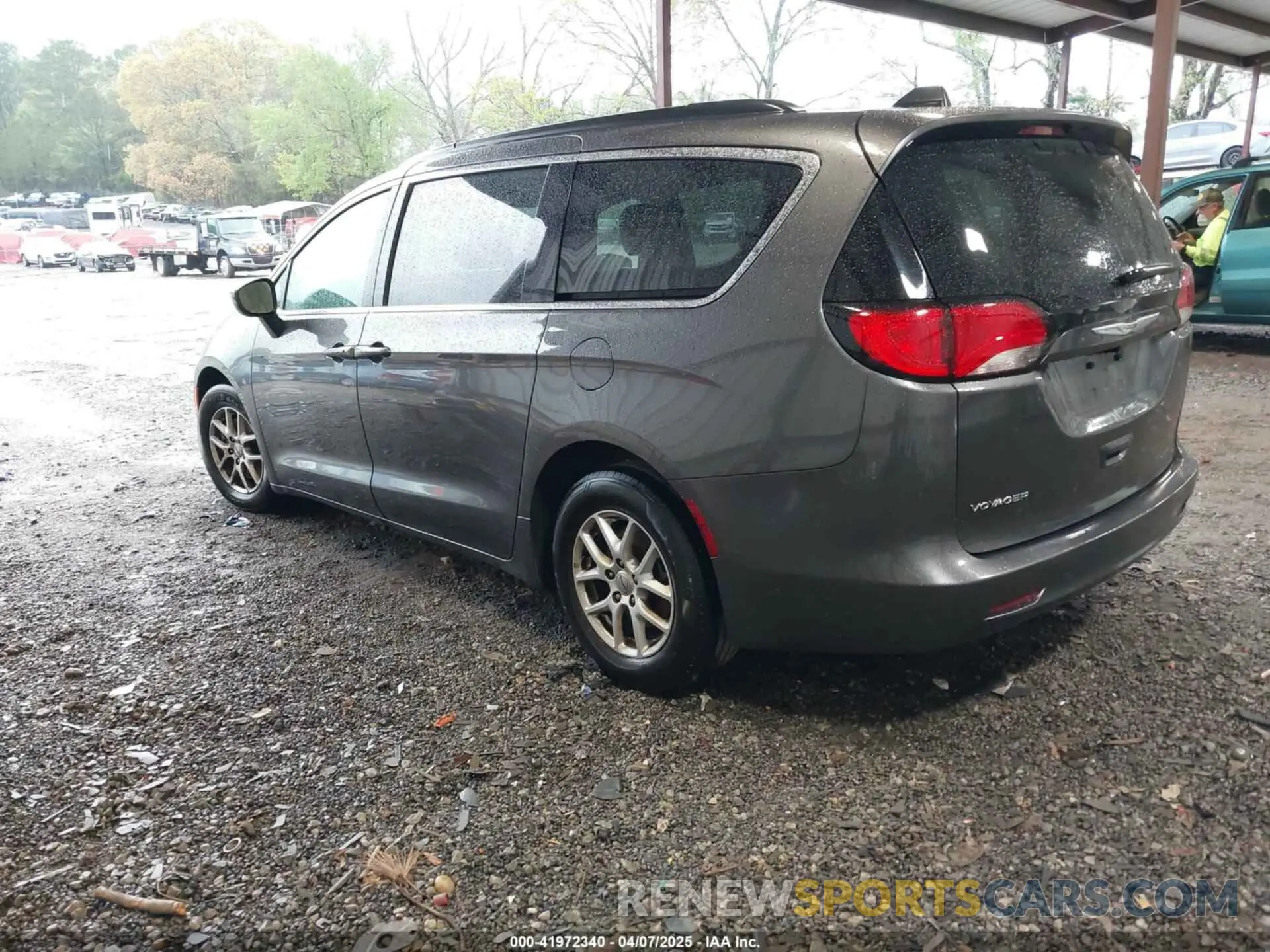 3 fotografías del automóvil dañado 2C4RC1DG6MR547412 CHRYSLER VOYAGER 2021