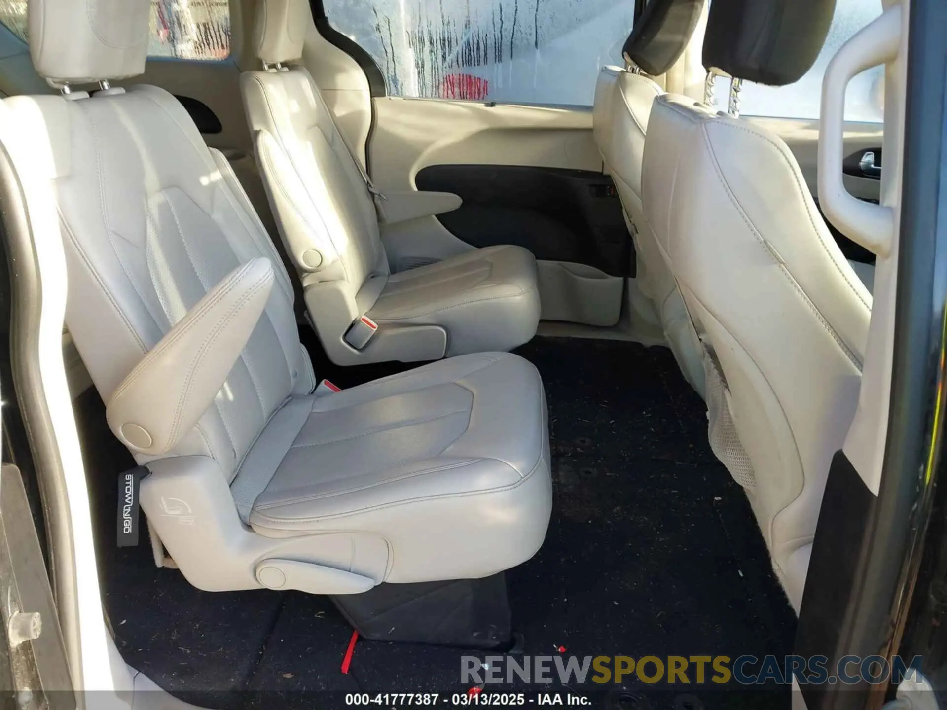8 fotografías del automóvil dañado 2C4RC1DG8MR551168 CHRYSLER VOYAGER 2021