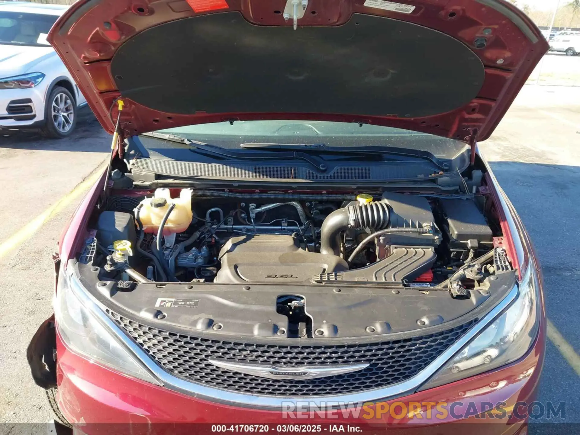 10 fotografías del automóvil dañado 2C4RC1DG9MR525887 CHRYSLER VOYAGER 2021