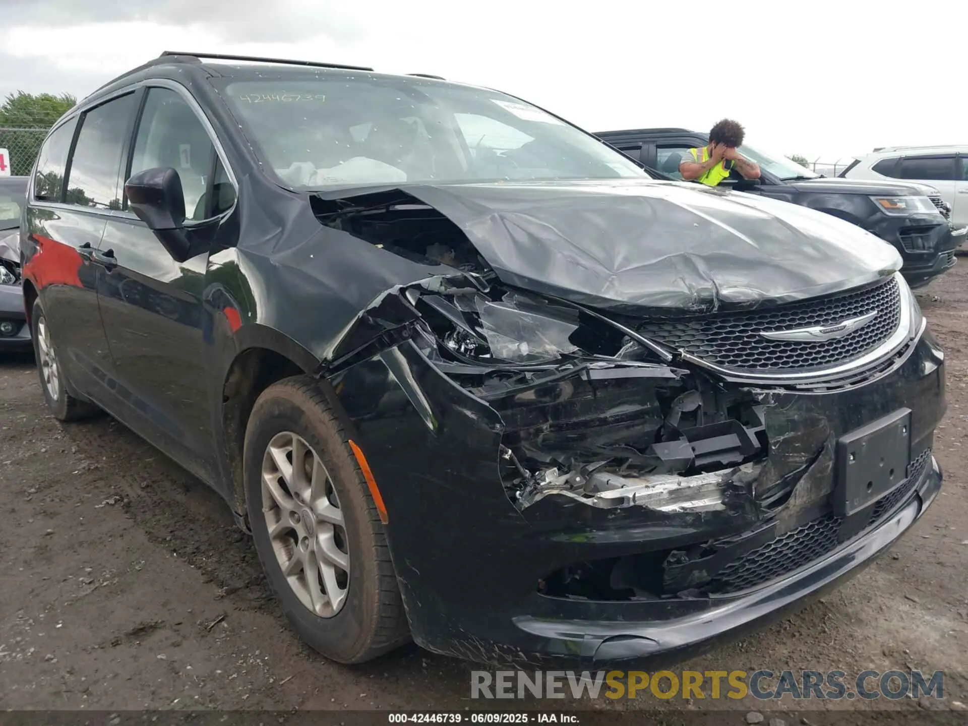 6 fotografías del automóvil dañado 2C4RC1DGXMR547560 CHRYSLER VOYAGER 2021