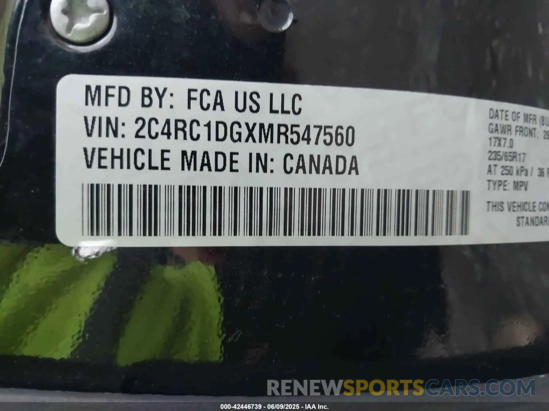 9 fotografías del automóvil dañado 2C4RC1DGXMR547560 CHRYSLER VOYAGER 2021