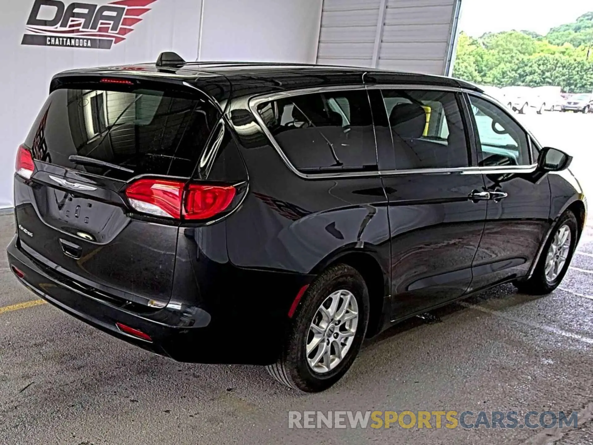 8 fotografías del automóvil dañado 2C4RC1CG0NR103302 CHRYSLER VOYAGER 2022