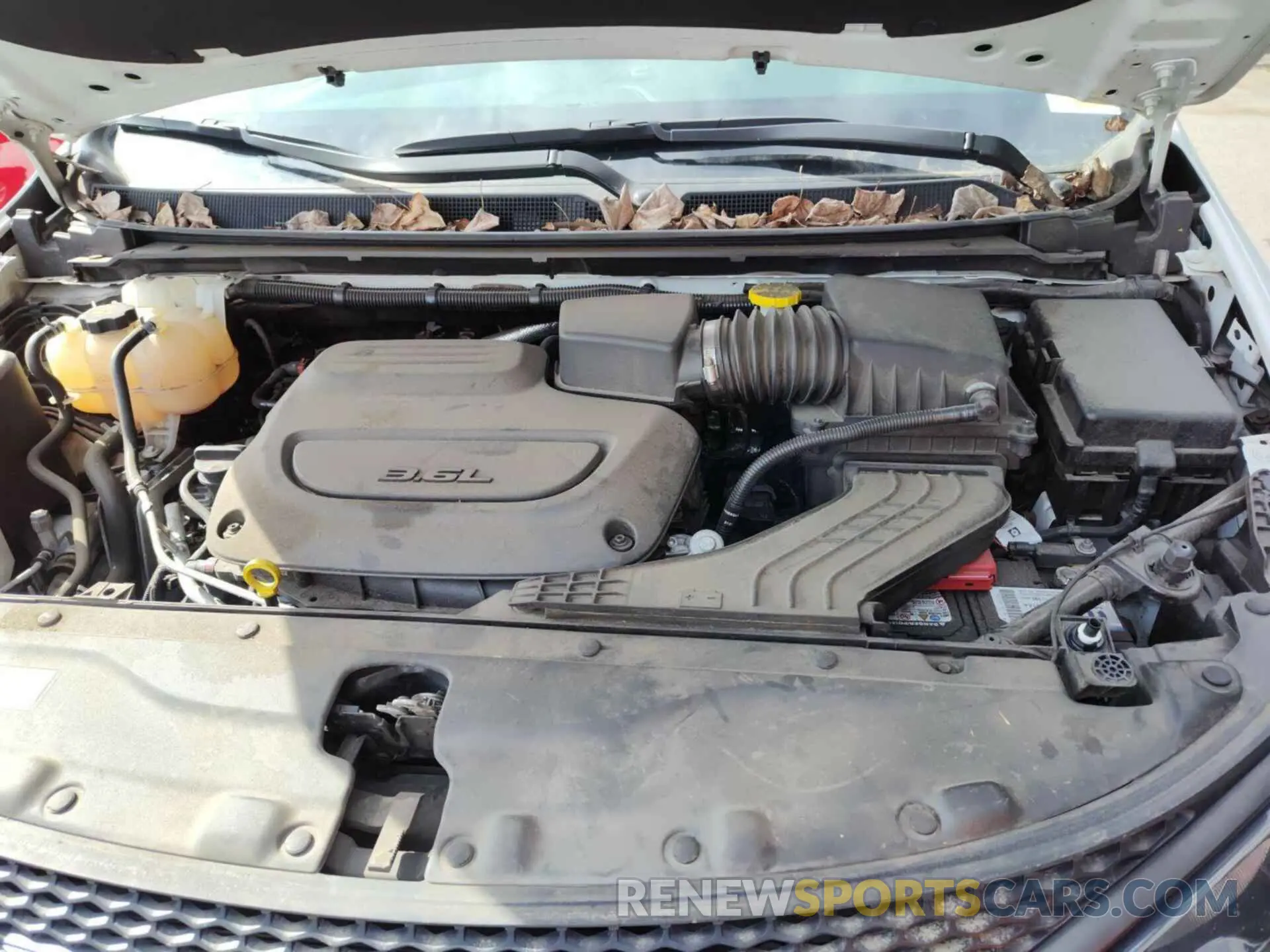 14 fotografías del automóvil dañado 2C4RC1CG0NR103316 CHRYSLER VOYAGER 2022