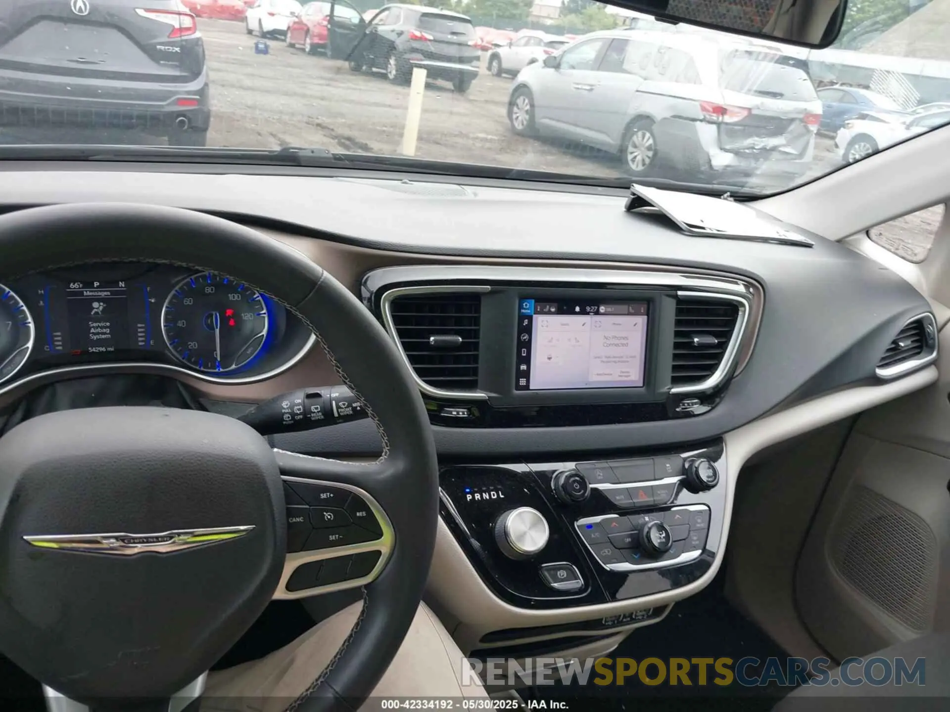 12 fotografías del automóvil dañado 2C4RC1CG5NR104669 CHRYSLER VOYAGER 2022
