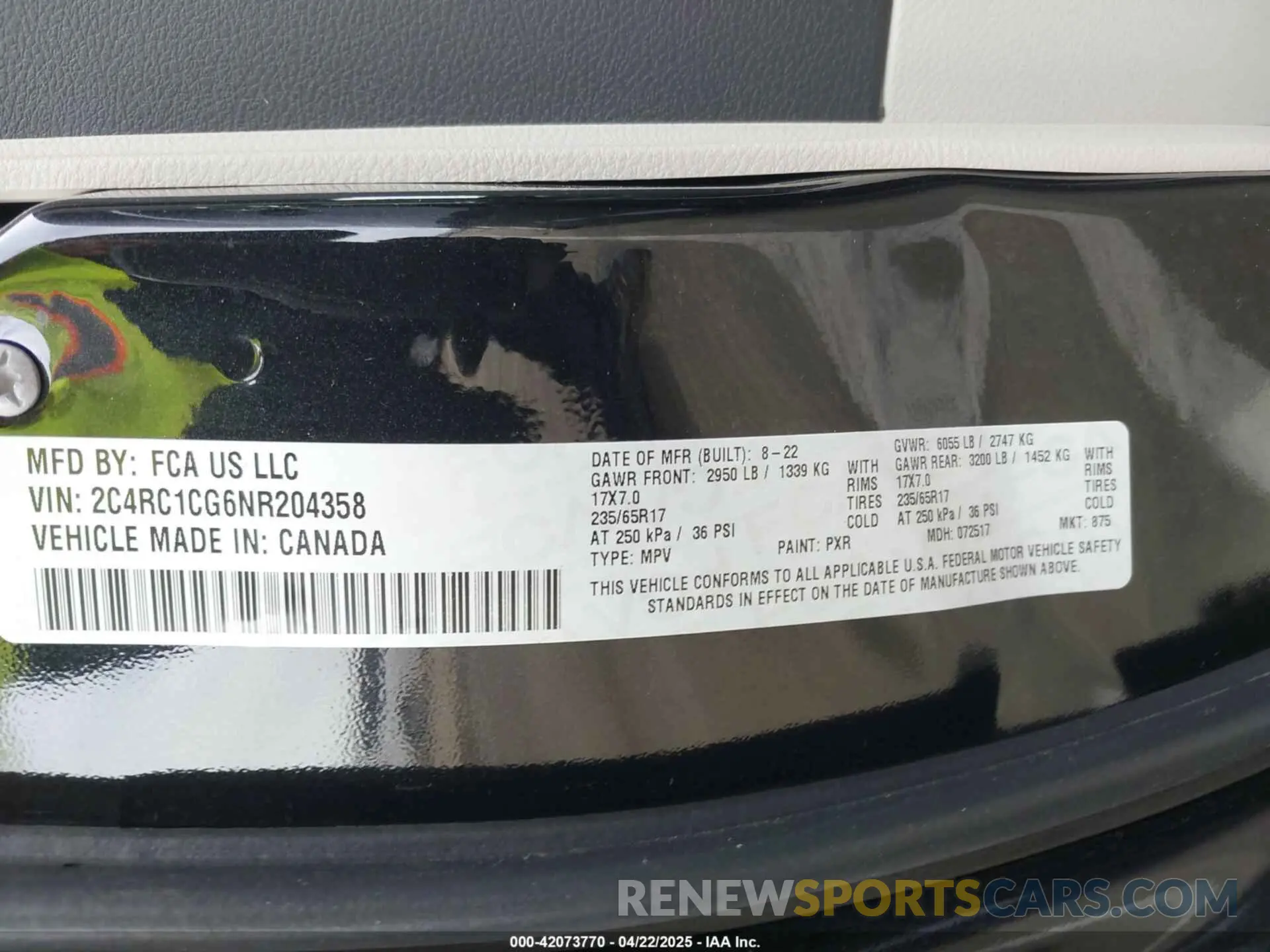 9 fotografías del automóvil dañado 2C4RC1CG6NR204358 CHRYSLER VOYAGER 2022