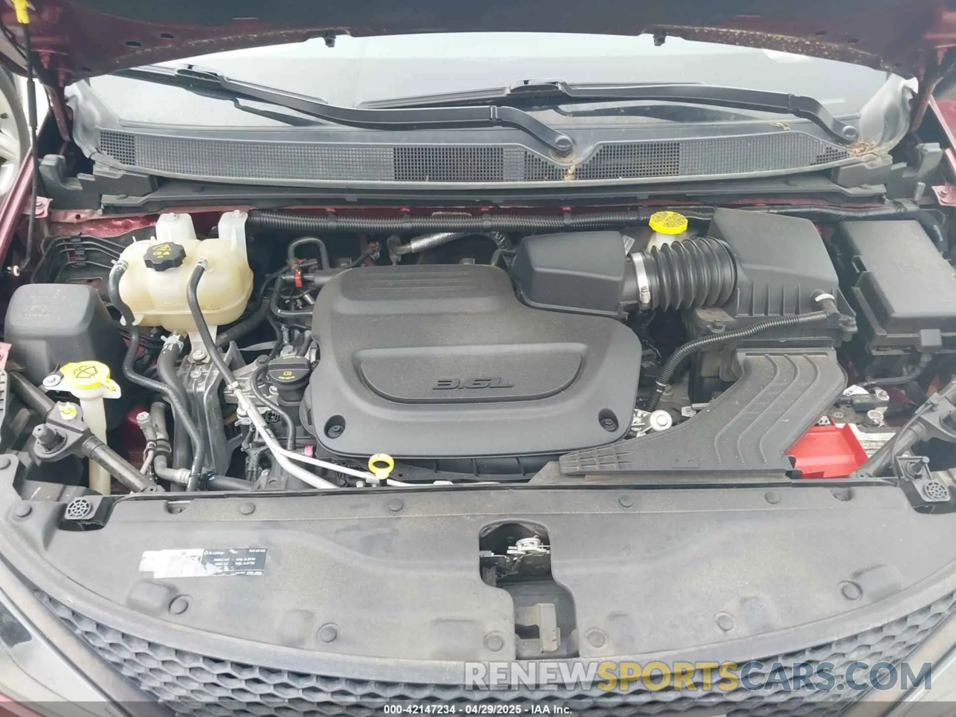 10 fotografías del automóvil dañado 2C4RC1CG6NR226151 CHRYSLER VOYAGER 2022