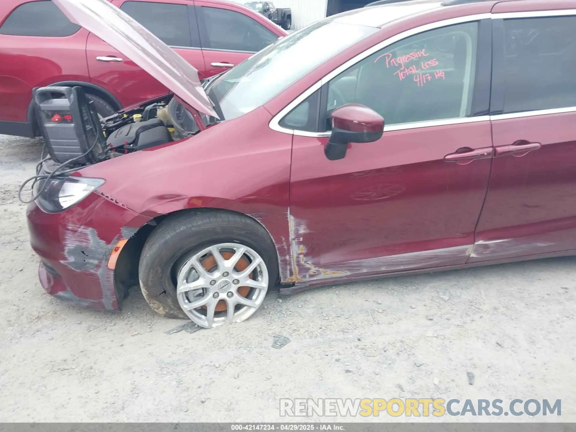 6 fotografías del automóvil dañado 2C4RC1CG6NR226151 CHRYSLER VOYAGER 2022