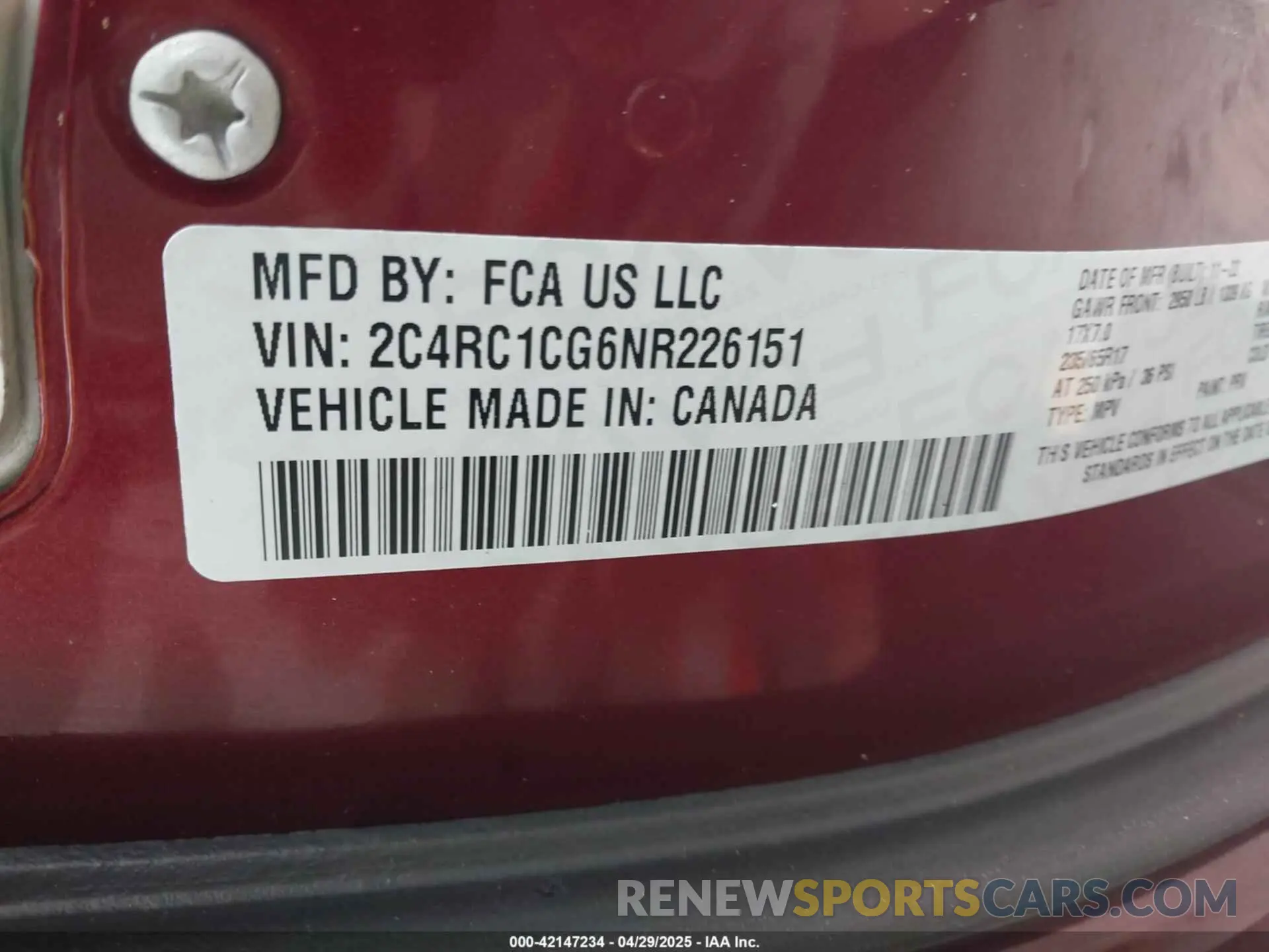 9 fotografías del automóvil dañado 2C4RC1CG6NR226151 CHRYSLER VOYAGER 2022