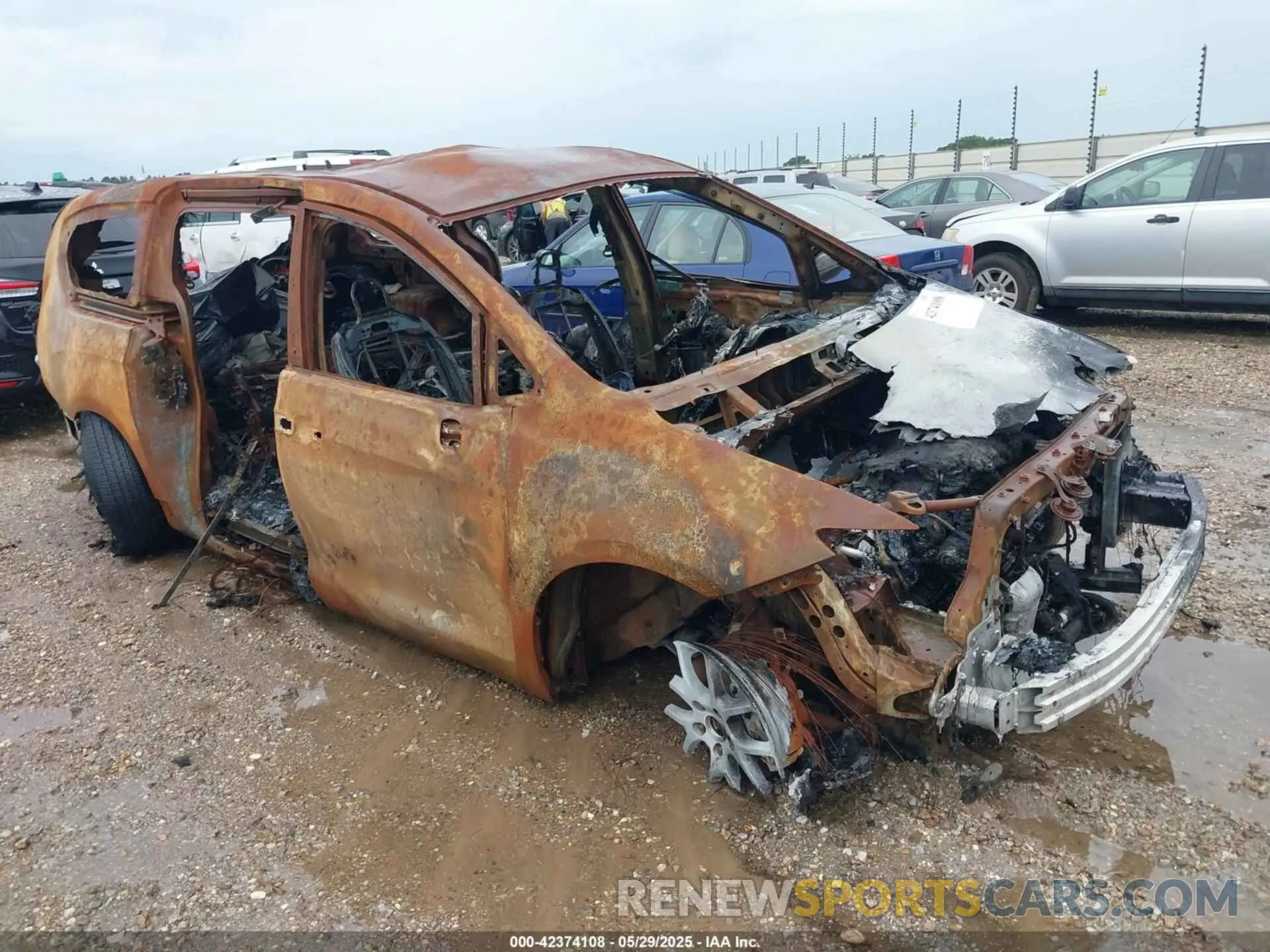 1 fotografías del automóvil dañado 2C4RC1CG7NR215594 CHRYSLER VOYAGER 2022