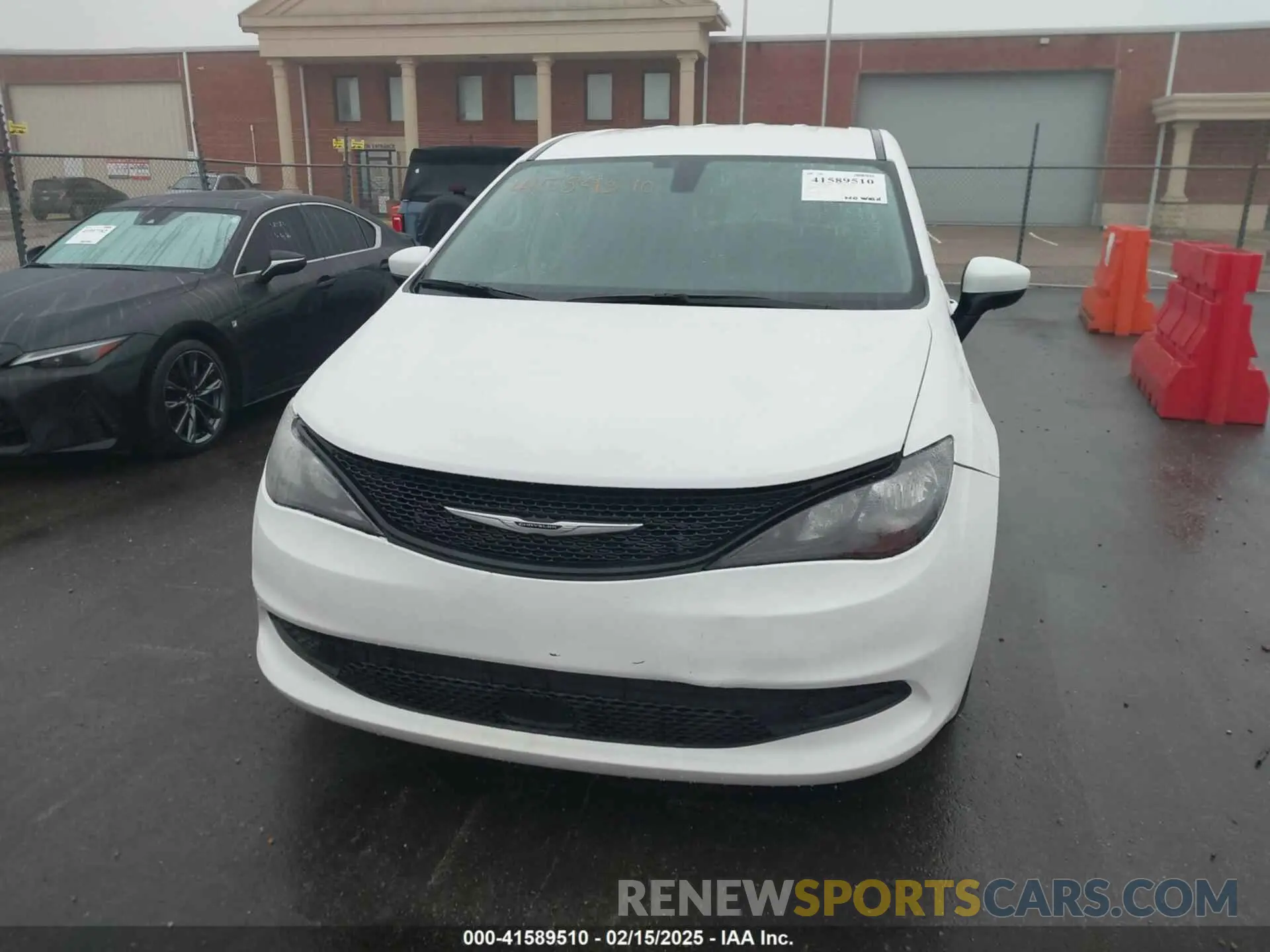 12 fotografías del automóvil dañado 2C4RC1CG7NR219063 CHRYSLER VOYAGER 2022