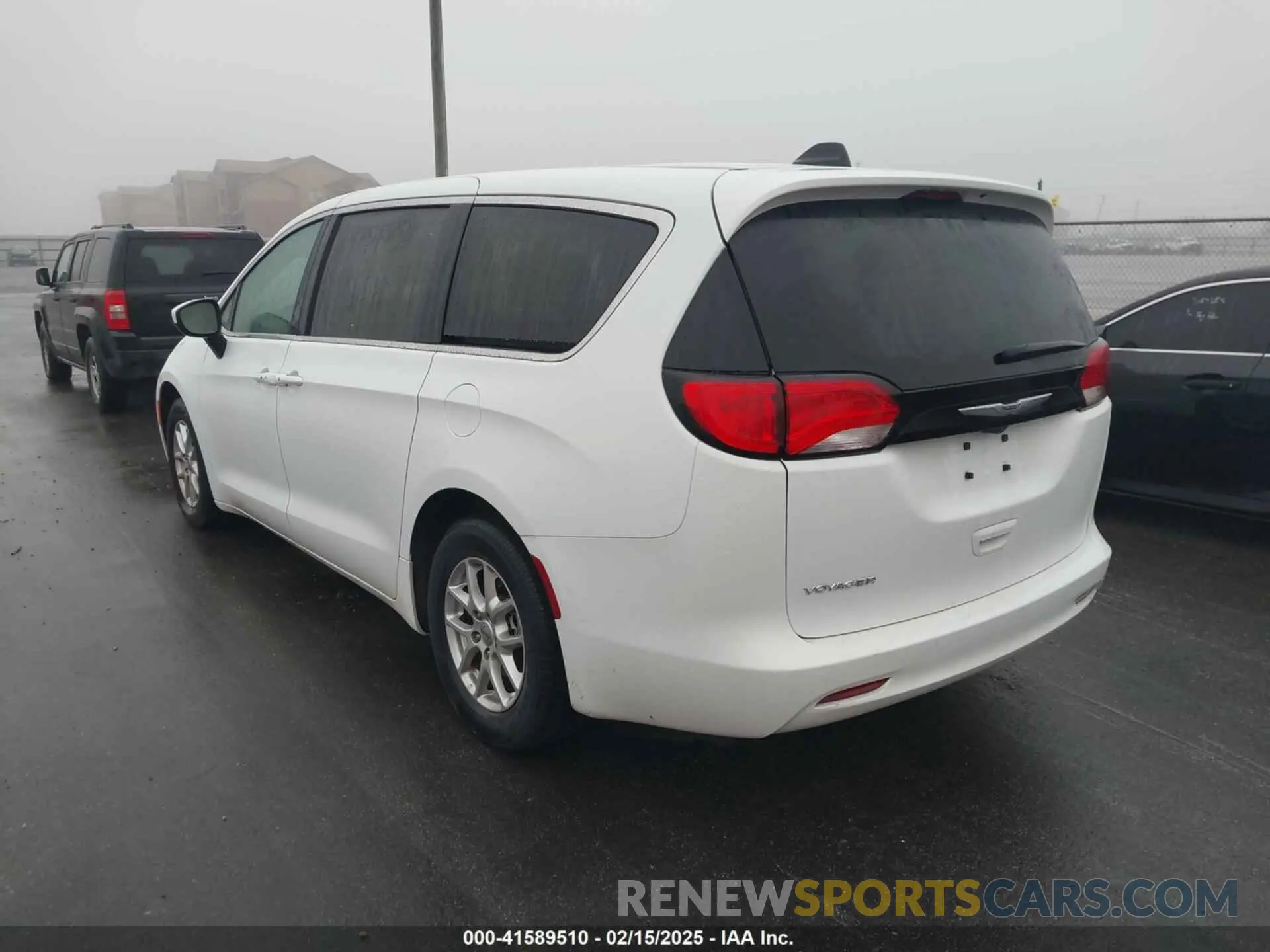 3 fotografías del automóvil dañado 2C4RC1CG7NR219063 CHRYSLER VOYAGER 2022