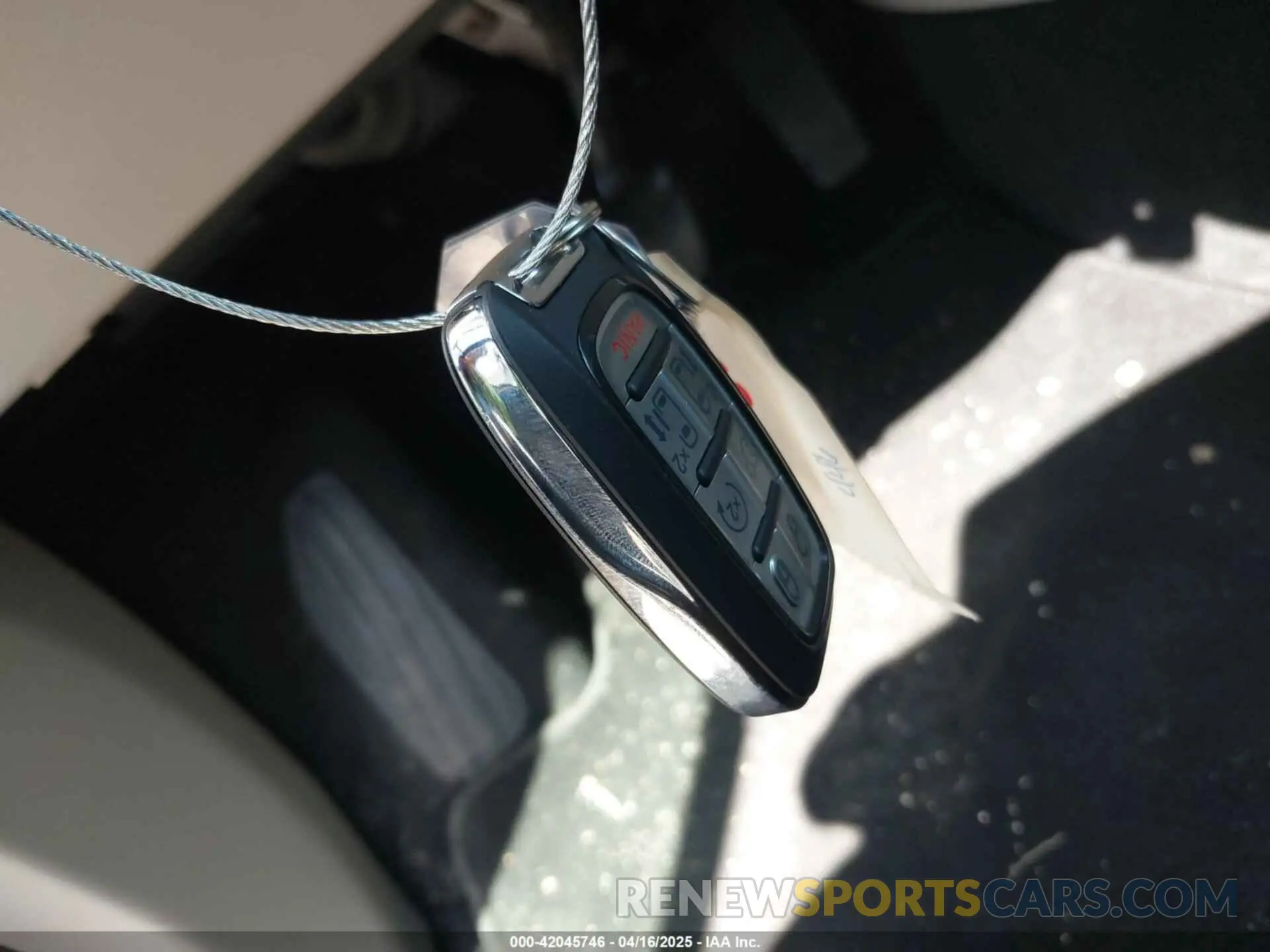 11 fotografías del automóvil dañado 2C4RC1CG7NR226904 CHRYSLER VOYAGER 2022