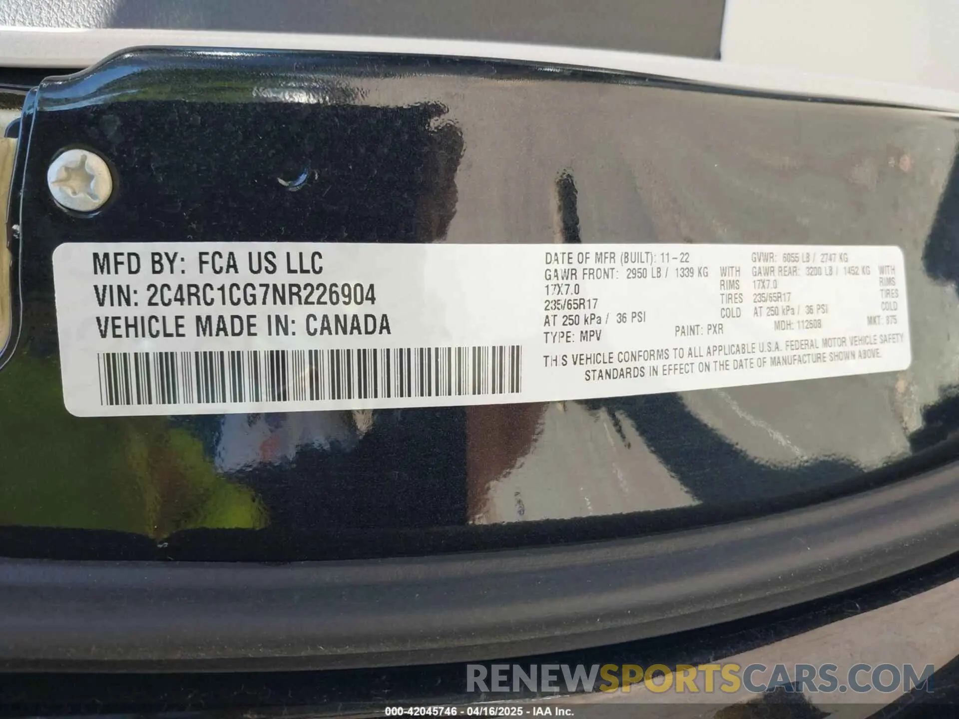 9 fotografías del automóvil dañado 2C4RC1CG7NR226904 CHRYSLER VOYAGER 2022