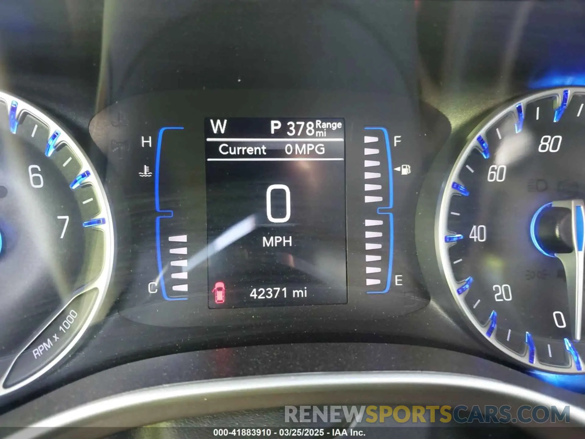 15 fotografías del automóvil dañado 2C4RC1CG0PR557813 CHRYSLER VOYAGER 2023