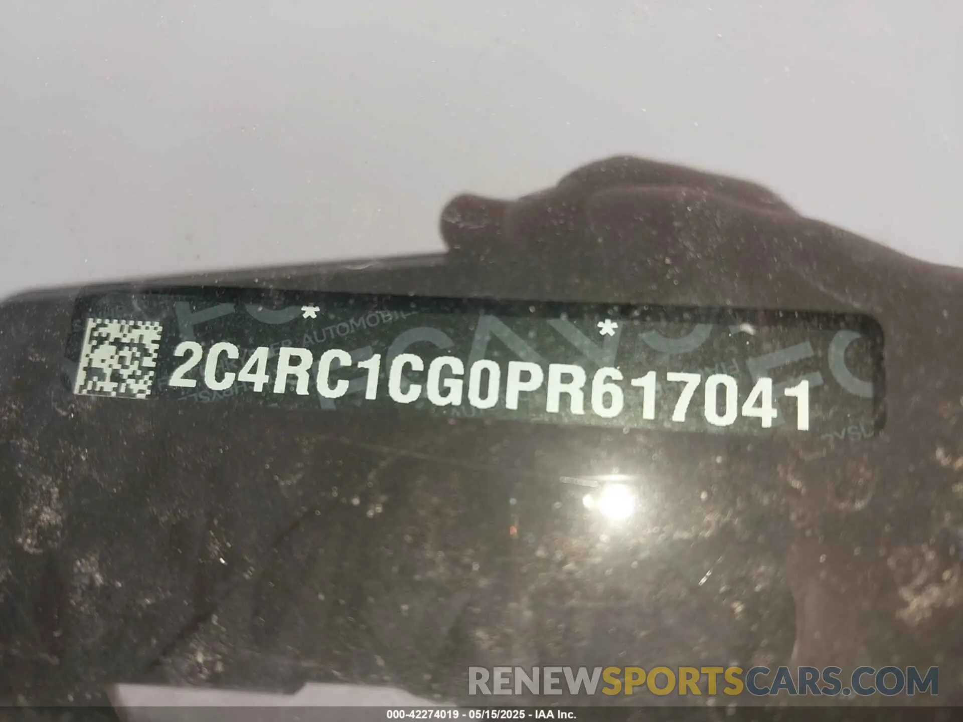 9 fotografías del automóvil dañado 2C4RC1CG0PR617041 CHRYSLER VOYAGER 2023