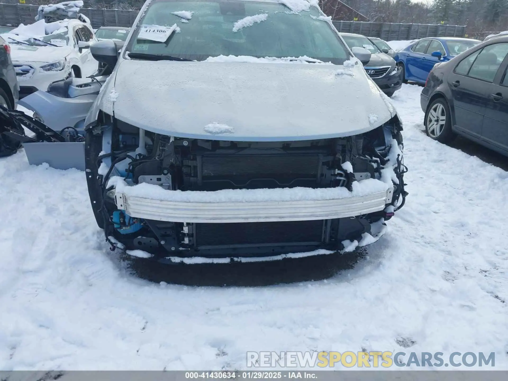 13 fotografías del automóvil dañado 2C4RC1CG1PR613631 CHRYSLER VOYAGER 2023