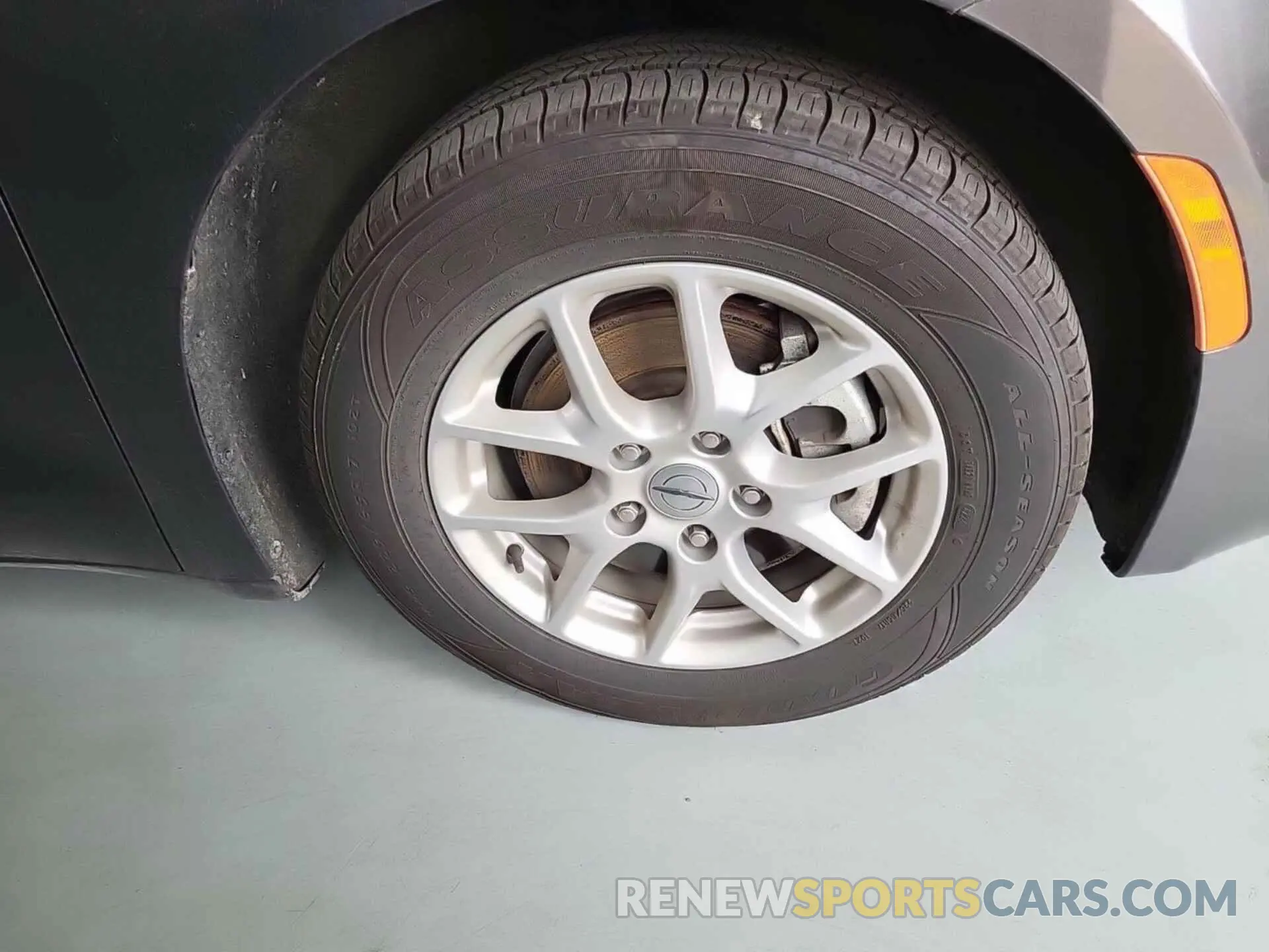 13 fotografías del automóvil dañado 2C4RC1CG2PR516082 CHRYSLER VOYAGER 2023